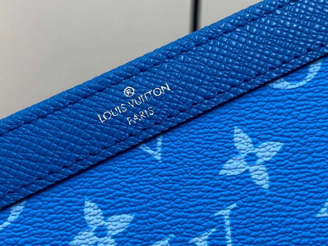 顶级原单M83099蓝色男包两件套系列三件套GastonWearableWallet手袋脱胎于Poche