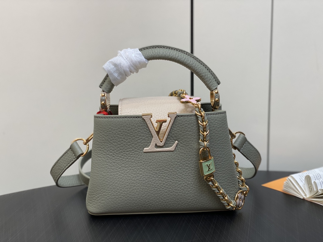 Louis Vuitton LV Capucines Bolsos de mano Verde Blanco Tejido Cadena M23950