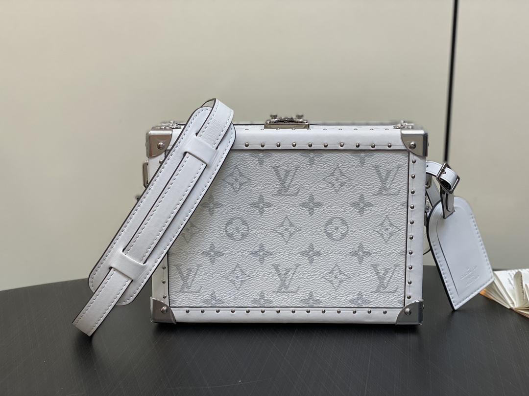 Louis Vuitton Pochette Borse Crossbody & Borse a Tracolla Bianco Monogram Canvas Tela Collezione Primavera/Estate M11049