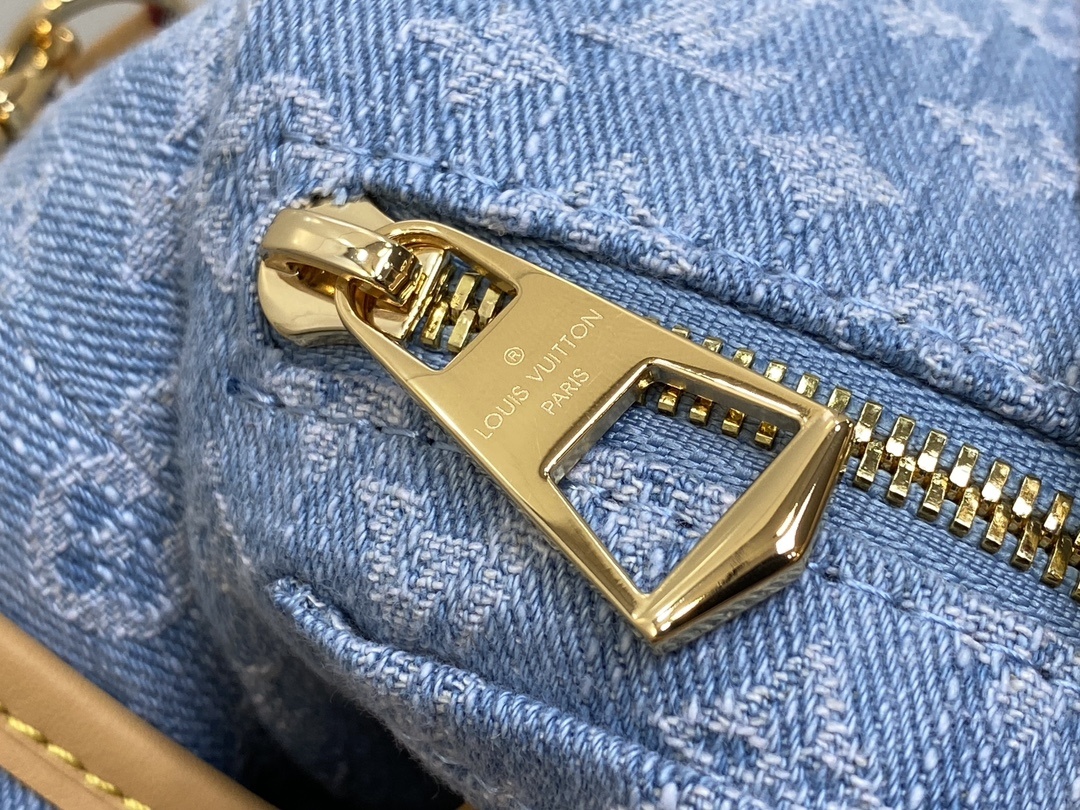 顶级原单M11462浅蓝色牛仔变码芯片版购物袋系列Carryall小号手袋本款CarryAll中号手袋融