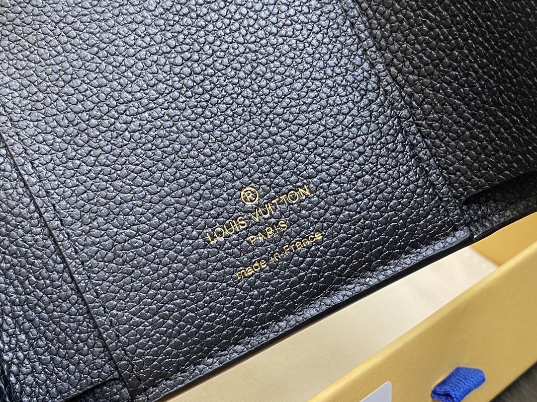 顶级原单M60688黑色丝印全皮三折钱包系列Emilie钱夹此款钱夹为柔软的MonogramEmprei