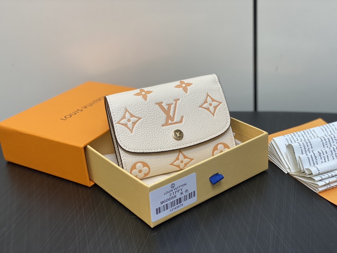 顶级原单M60688杏色丝印全皮三折钱包系列Emilie钱夹此款钱夹为柔软的MonogramEmprei