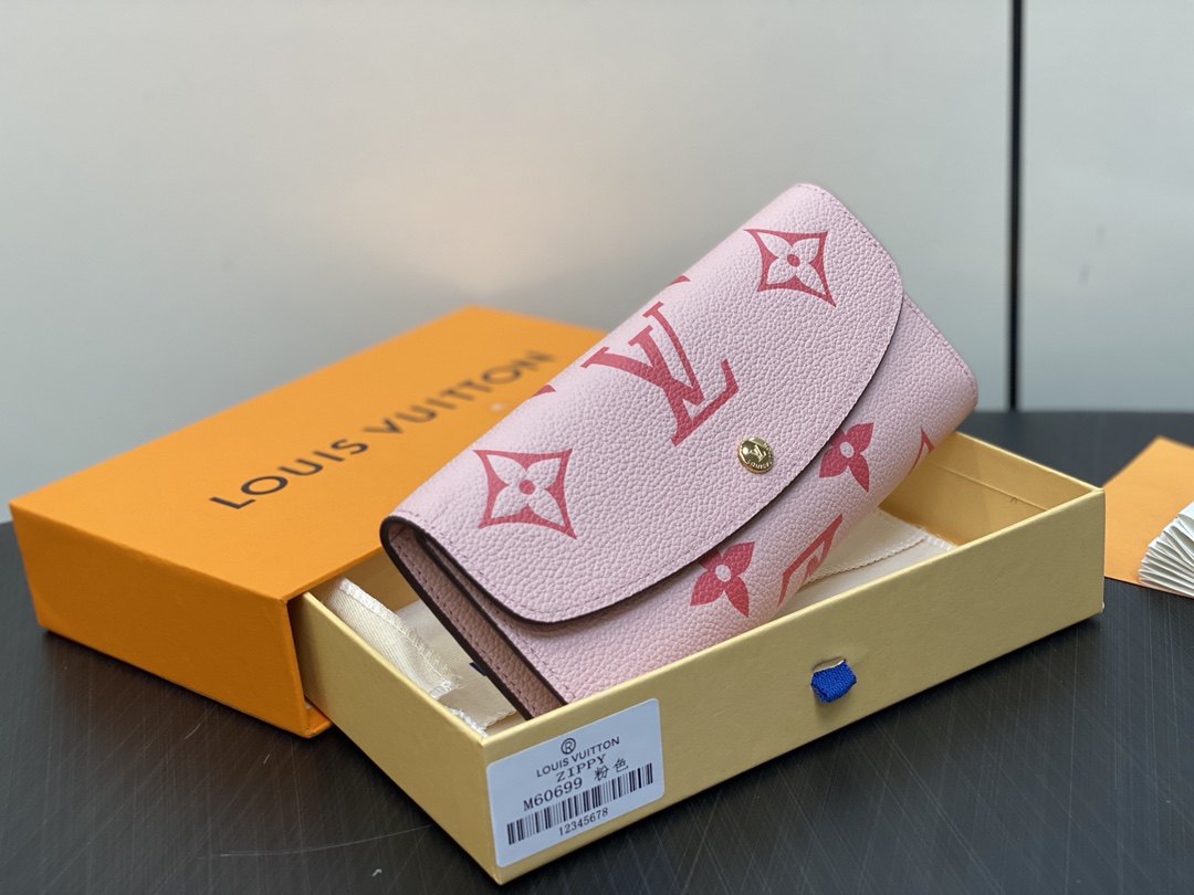 顶级原单M60699粉色丝印全皮翻盖三折钱包系列Emilie钱夹采用柔软的Monogram帆布制成衬以颜