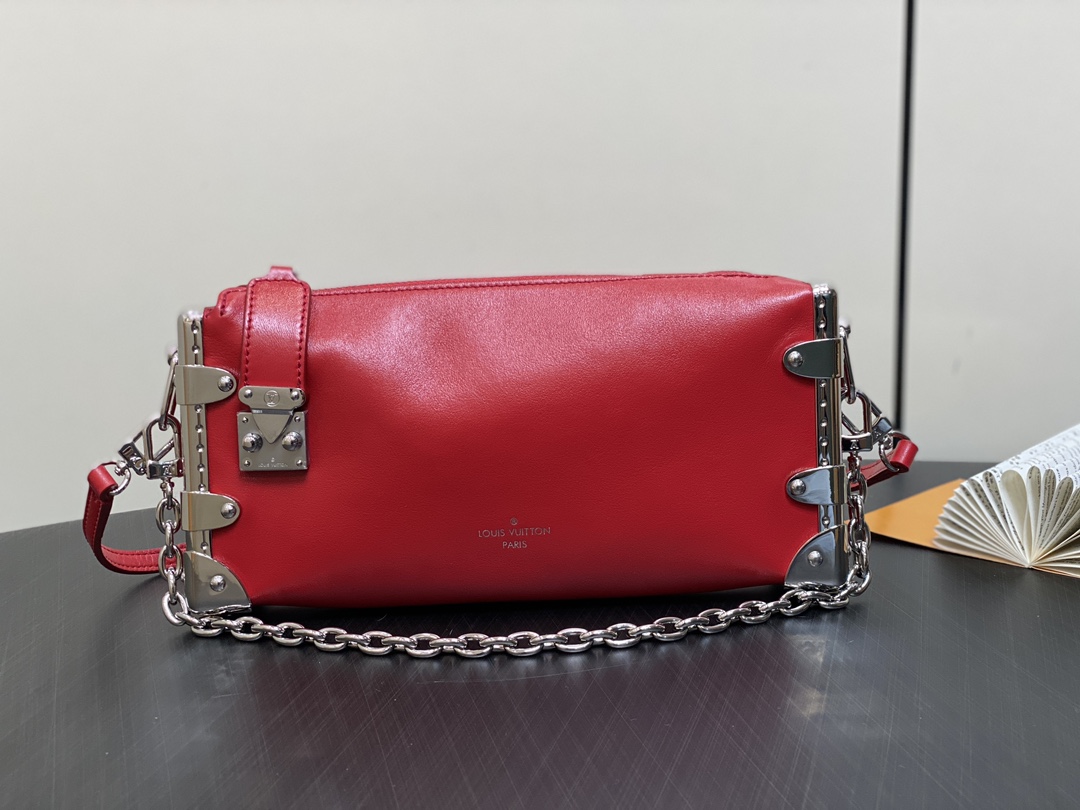 Louis Vuitton Bolsos de mano Rojo Cuero de vaca Cadena M25445