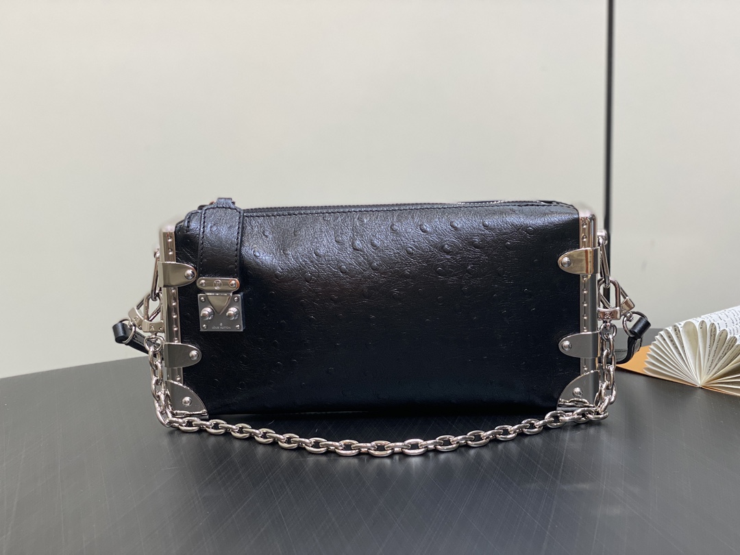 Louis Vuitton Bolsos de mano Negro Cuero de vaca Cadena M25445