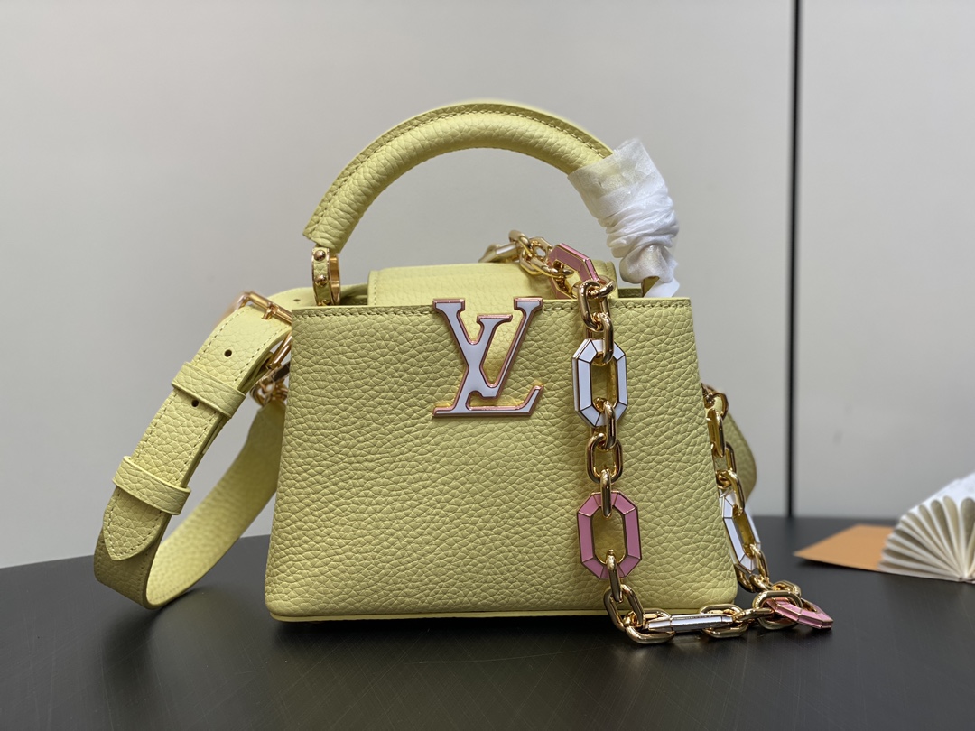 Louis Vuitton LV Capucines Bolsos de mano Amarillo Incrustados con diamantes Taurillon Cadena M25232