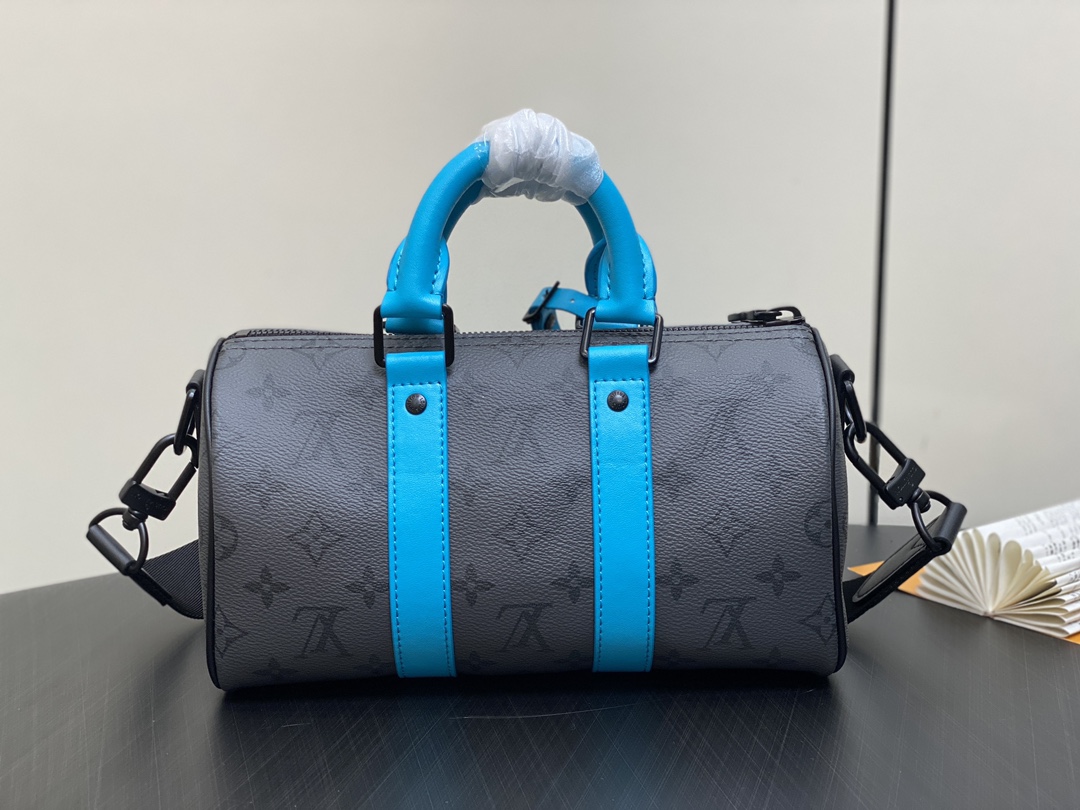 顶级原单M11645蓝色银花男士枕头包系列本款Keepall25手袋取材MonogramEclipseR