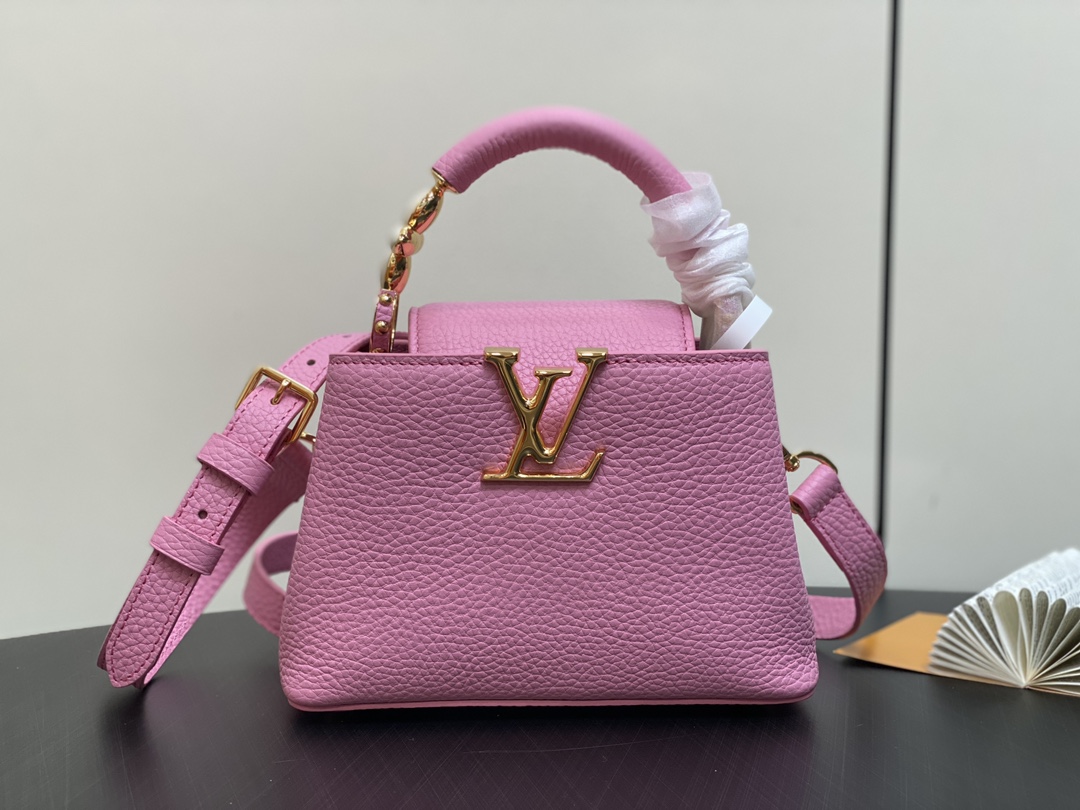 Louis Vuitton LV Capucines Bolsos de mano Rosa Taurillon Mini M23943