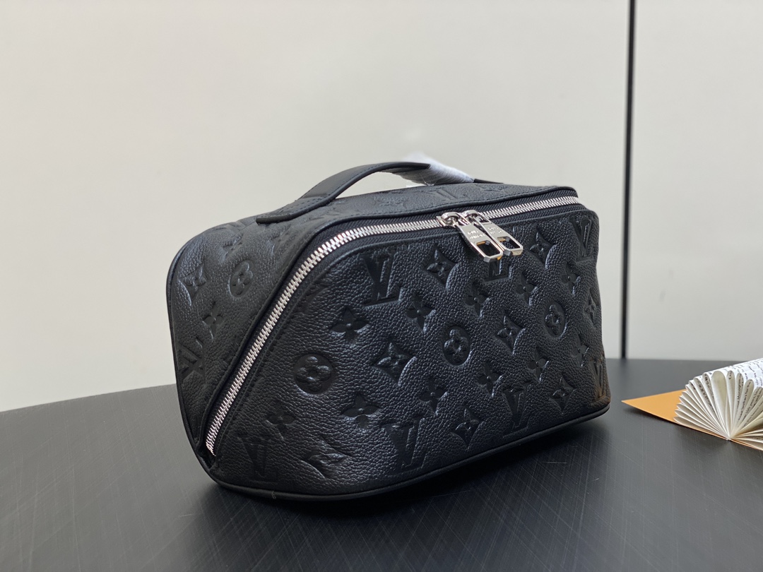 顶级原单M11750黑色全皮压花洗漱包手拿包系列TOILETRYBAG盥洗袋ToiletryBag2Co