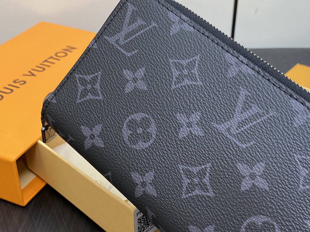 Louis Vuitton Zippy Horizontal Wallet Monogram Eclipse Canvas 7 i1722753427 4629 2