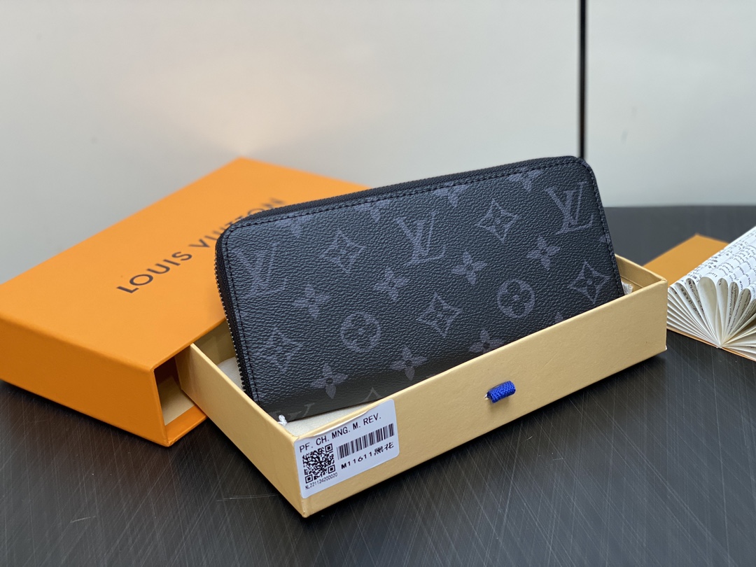 Louis Vuitton Zippy Horizontal Wallet Monogram Eclipse Canvas 2 i1722753427 7231 0