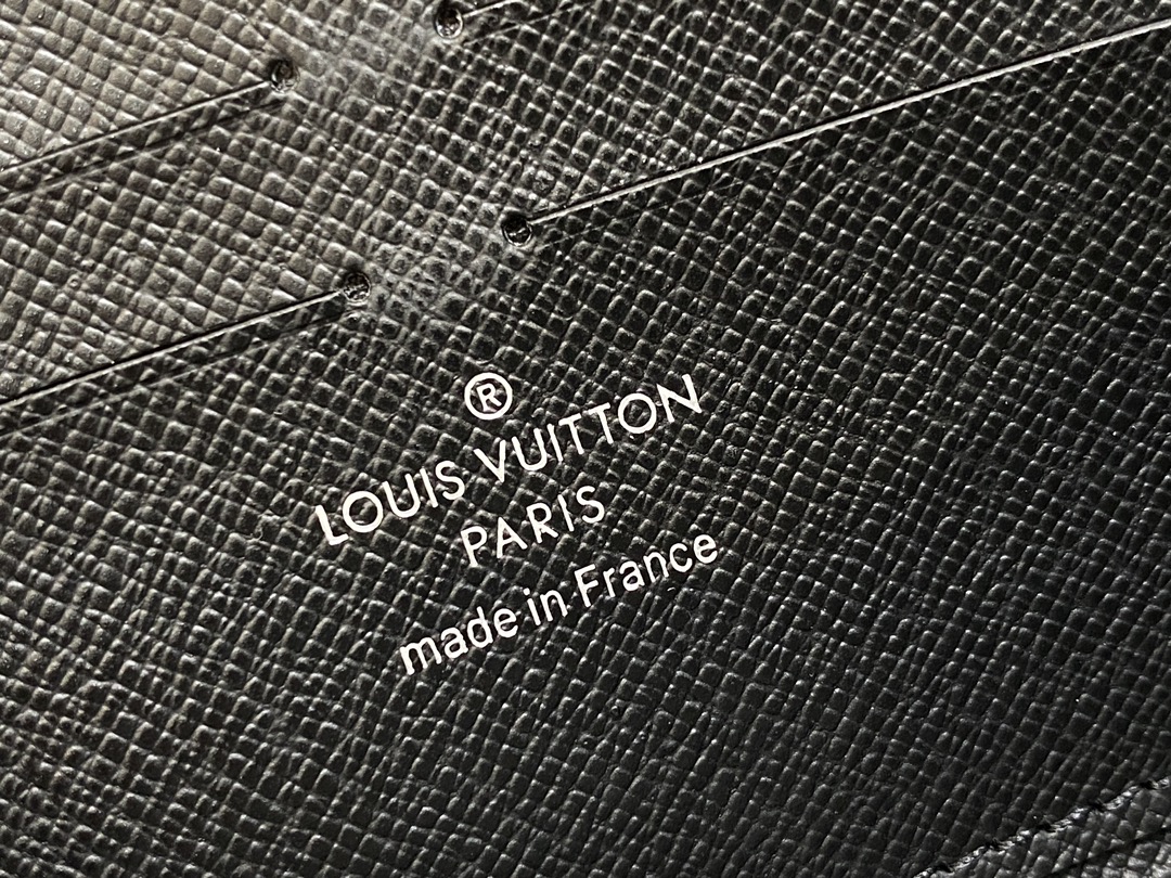 Louis Vuitton Zippy Horizontal Wallet Monogram Eclipse Canvas 10 i1722753428 316 9