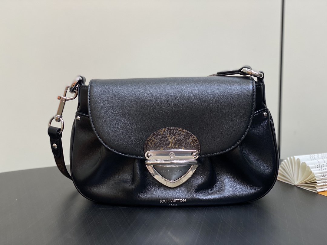 Louis Vuitton Bolsos de mano Bolsos cruzados y bandoleras Negro Monogram Canvas Lona Piel de oveja Sunset Underarm M12192