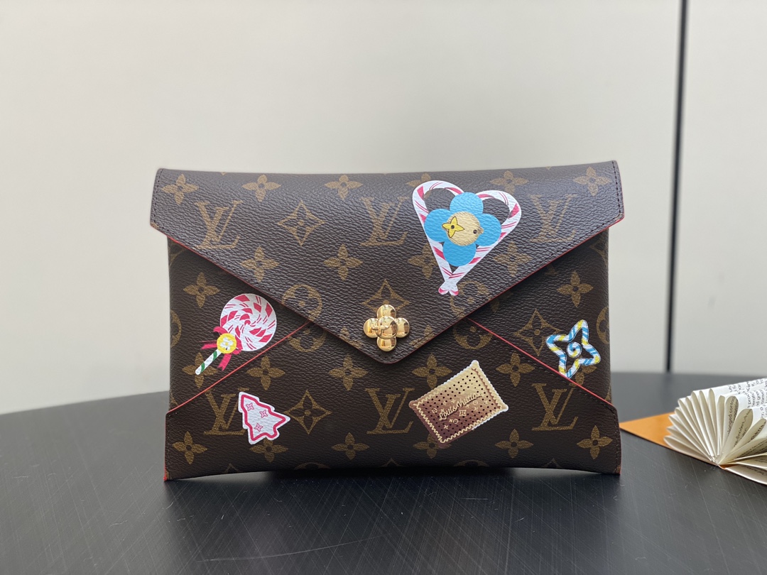 Louis Vuitton Pochettes & Sacs de Soirée Monogram Canvas Toile Pochette M12203