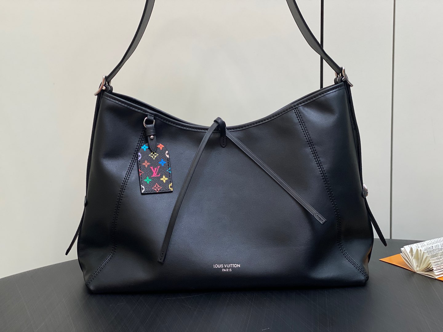 【顶级原单】M13105黑色全皮黑彩 购物袋系列 CarryAll Dark LT中号手袋 黑色（三彩-