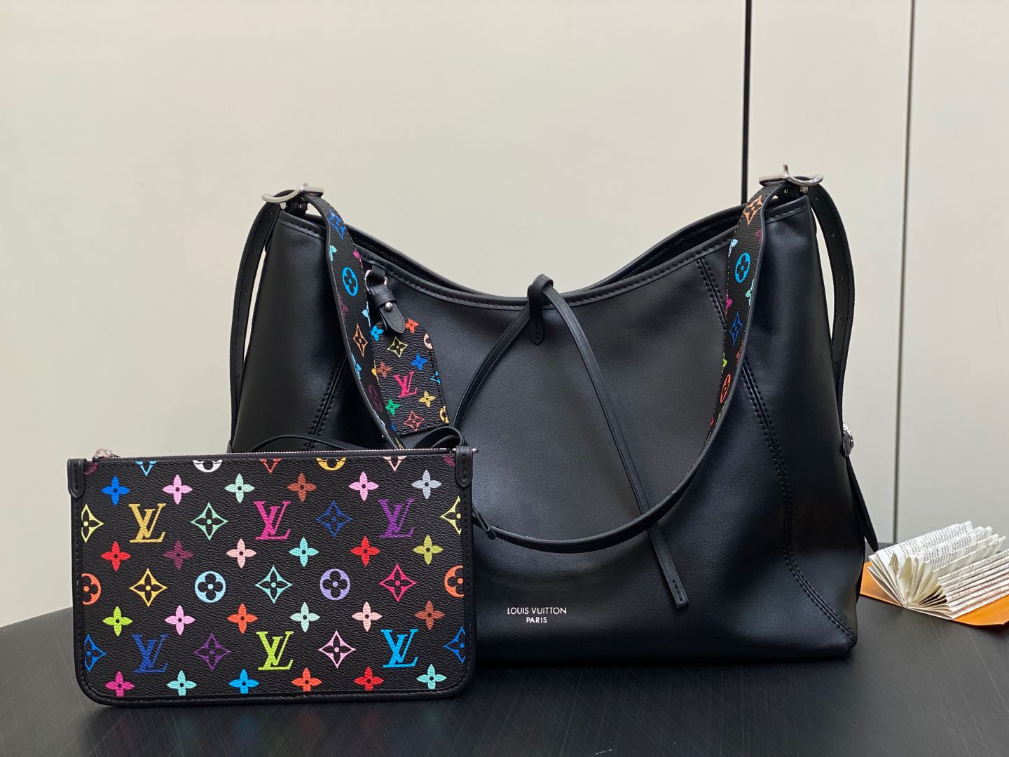 【顶级原单】M13105黑色全皮黑彩 购物袋系列 CarryAll Dark LT中号手袋 黑色（三彩-