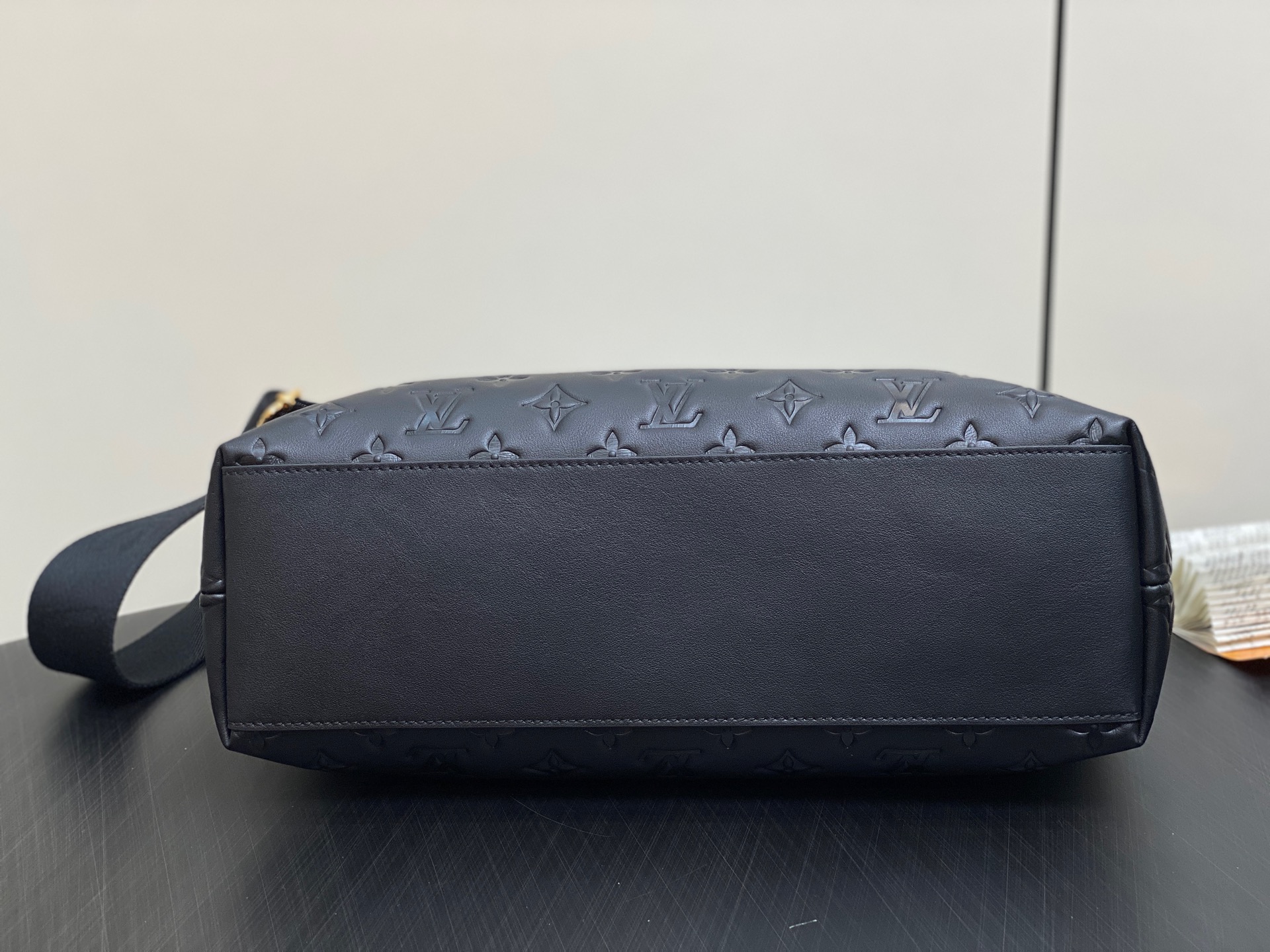 【顶级原单】M12068黑色 全皮链条包 Coussin Hobo MM手袋 m12072 紫红色 m1