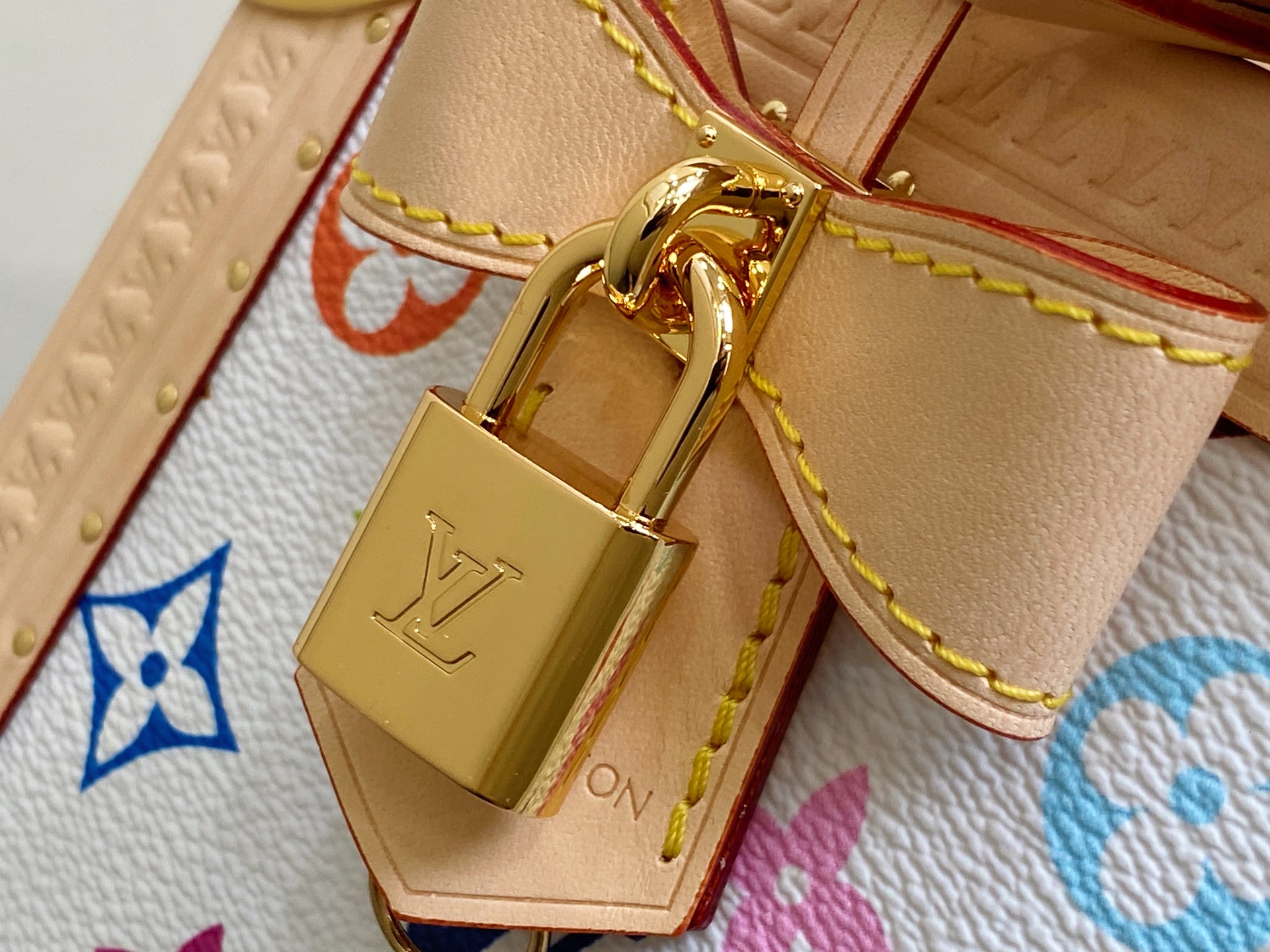 【顶级原单】M13125白彩 盒子包箱子 New LV x TM 小型手提箱 路易威登x村上隆系列每个产