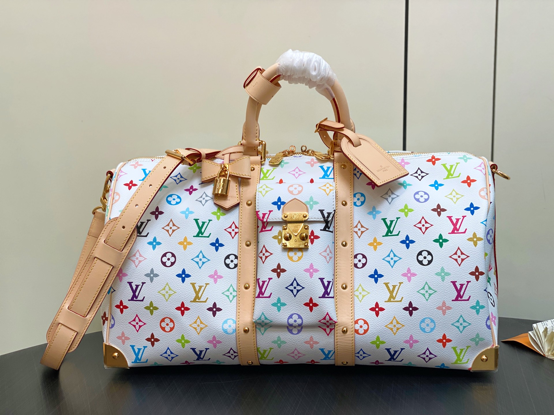 【顶级原单】M13742白彩 旅行袋 当季新款
LV x TM KEEPALL BANDOULIÈRE 