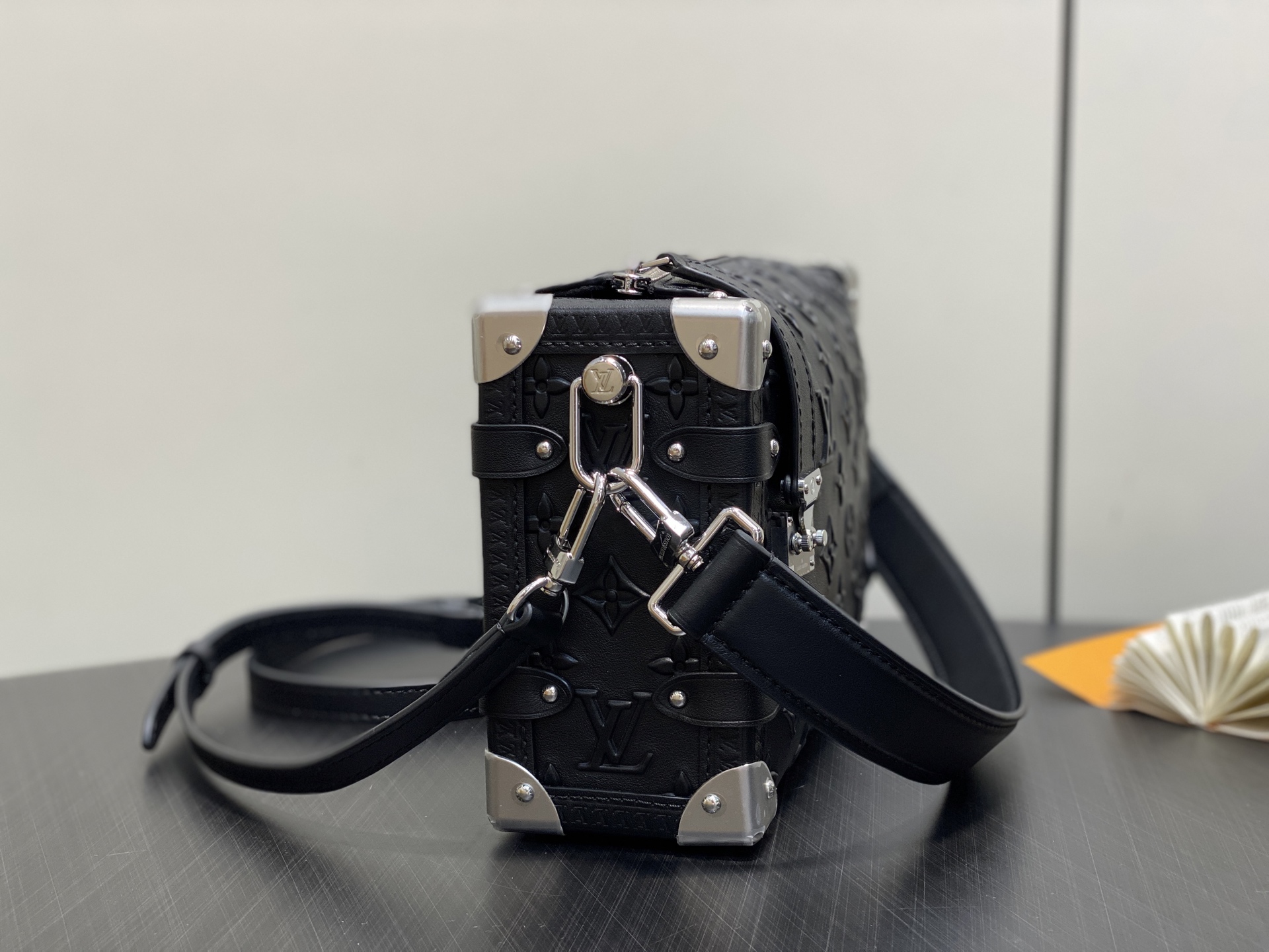 【顶级原单】M14572黑色全皮 软盒子包箱子 Petite Malle 手袋 Nicolas Ghes