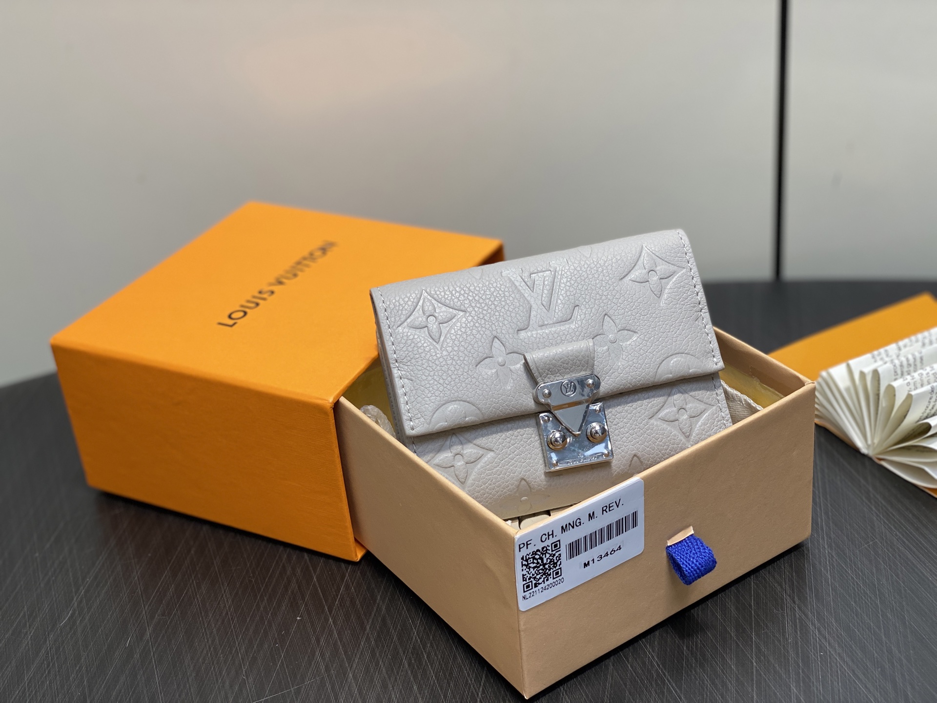 【顶级原单】M13464浅灰色全皮压花 三折钱包 Pochette Metis Compact 钱夹 和