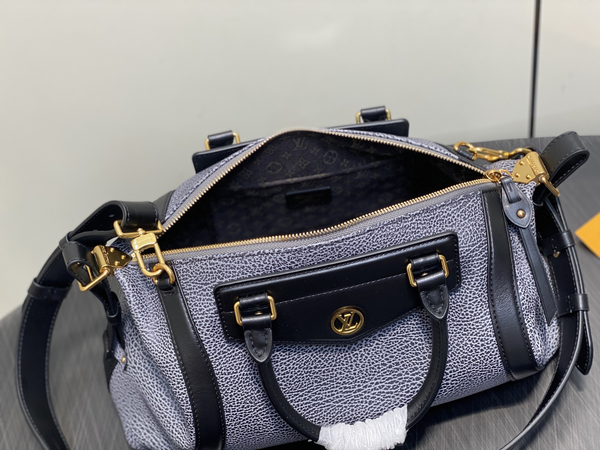 【顶级原单】M14702灰蓝色 全皮机车包 LV Biker中号手袋 机车包 M14702灰蓝色 M14