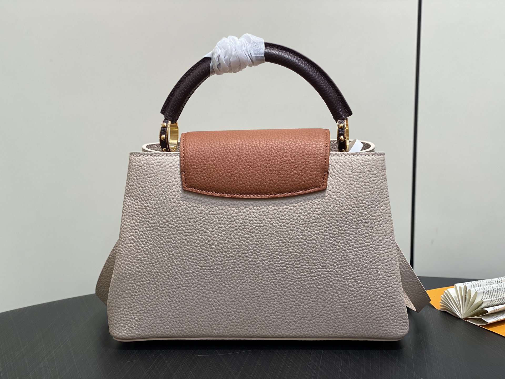 【顶级原单】M12956灰色拼色 全皮cap那英款 CAPUCINES 中号手袋 本款 Capucine