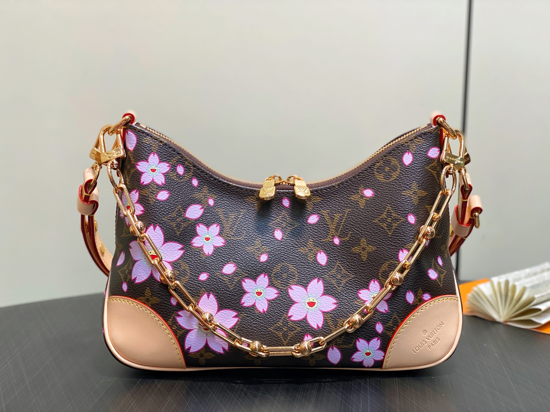 【顶级原单】M13265樱花 丝印牛角包 LV x TM BOULOGNE 手袋 本款 Boulogne