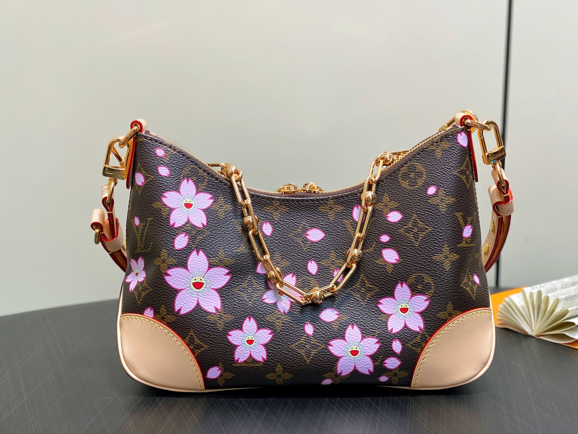 【顶级原单】M13265樱花 丝印牛角包 LV x TM BOULOGNE 手袋 本款 Boulogne