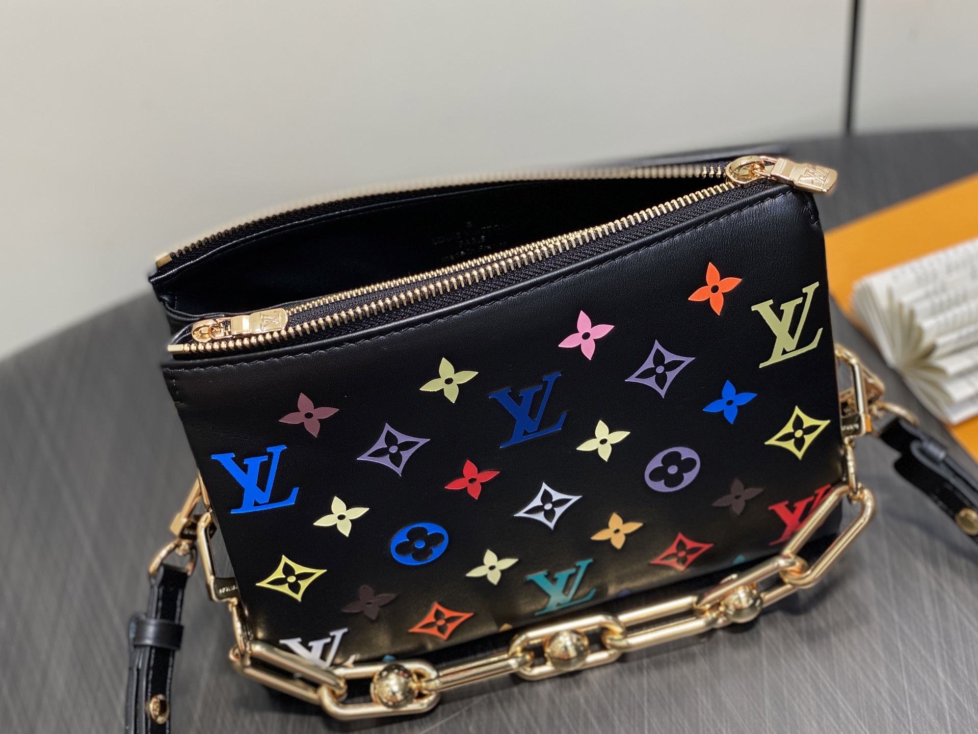 【顶级原单】M13232黑色三彩 全皮链条包系列 LV x TM COUSSIN BB 手袋 村上隆 本