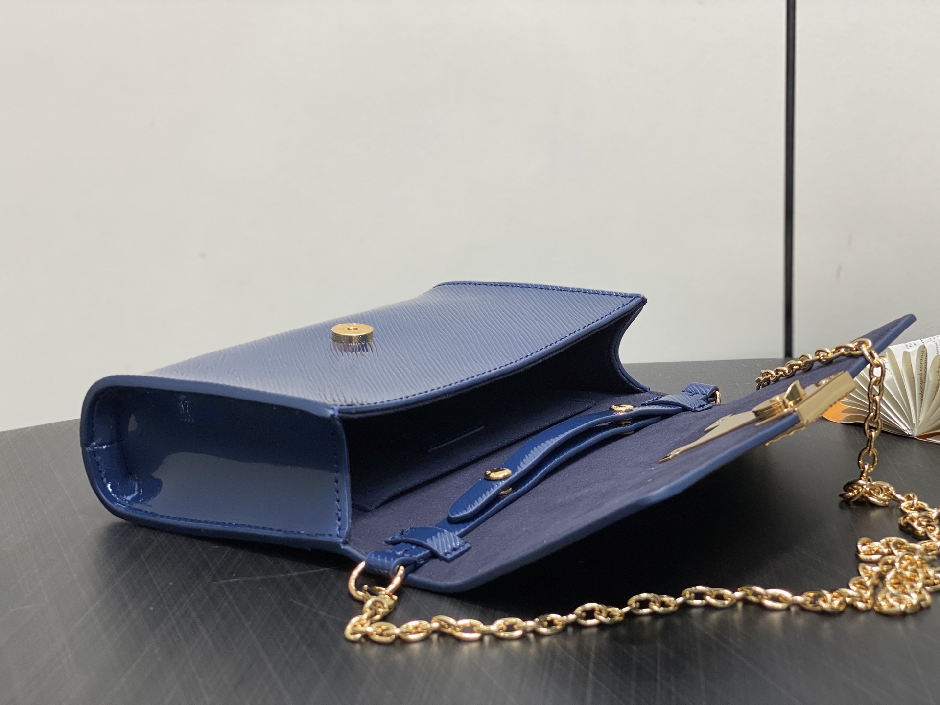 【顶级原单】M13165蓝色漆皮水波纹 链条包 sbwPochette Louise 链条包 （镜面漆皮