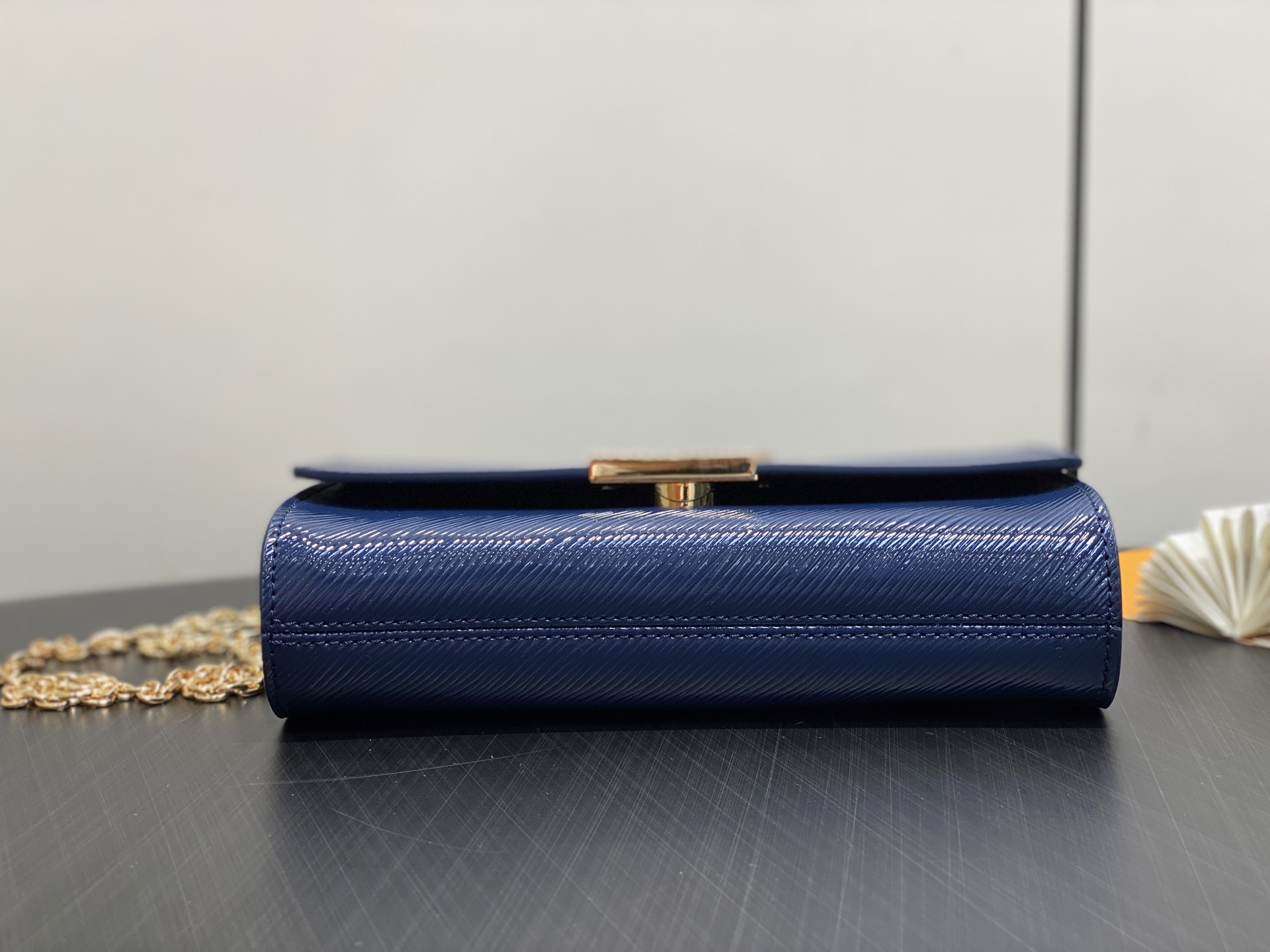 【顶级原单】M13165蓝色漆皮水波纹 链条包 sbwPochette Louise 链条包 （镜面漆皮
