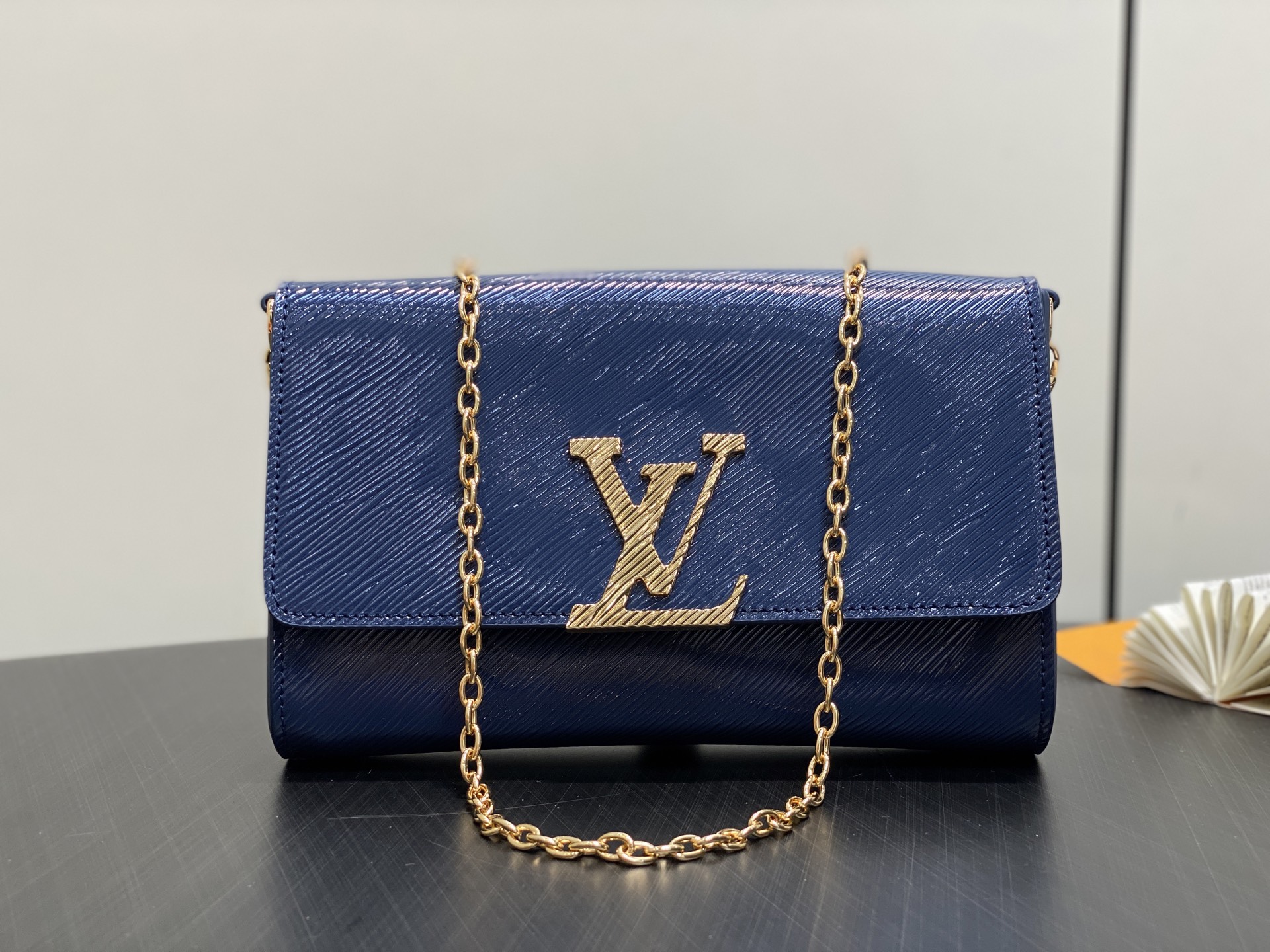 【顶级原单】M13165蓝色漆皮水波纹 链条包 sbwPochette Louise 链条包 （镜面漆皮