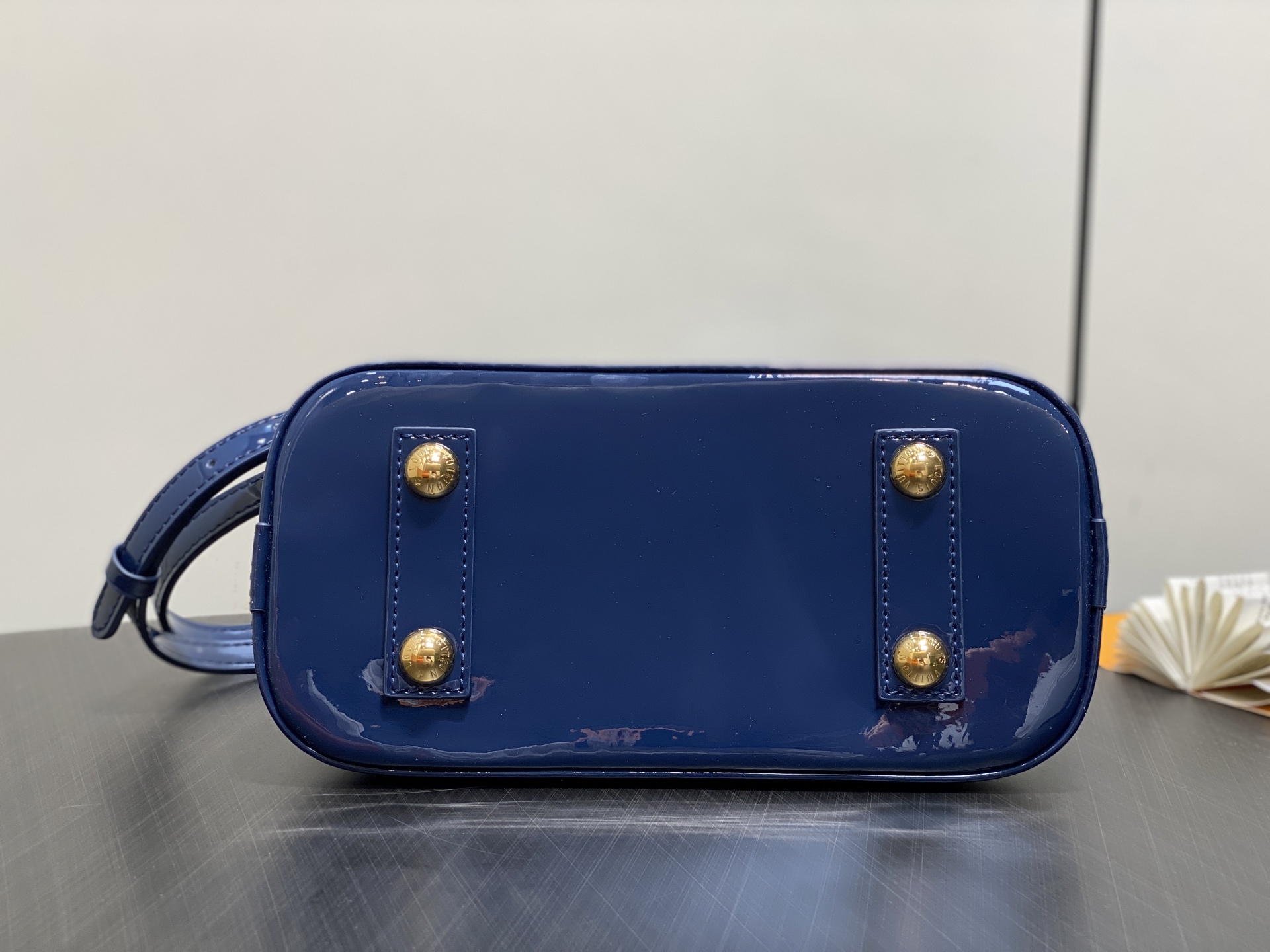 【顶级原单】M13169蓝色 漆皮压花贝壳包 ALMA BB 手袋 M91606 漆皮贝壳包压花小号，其
