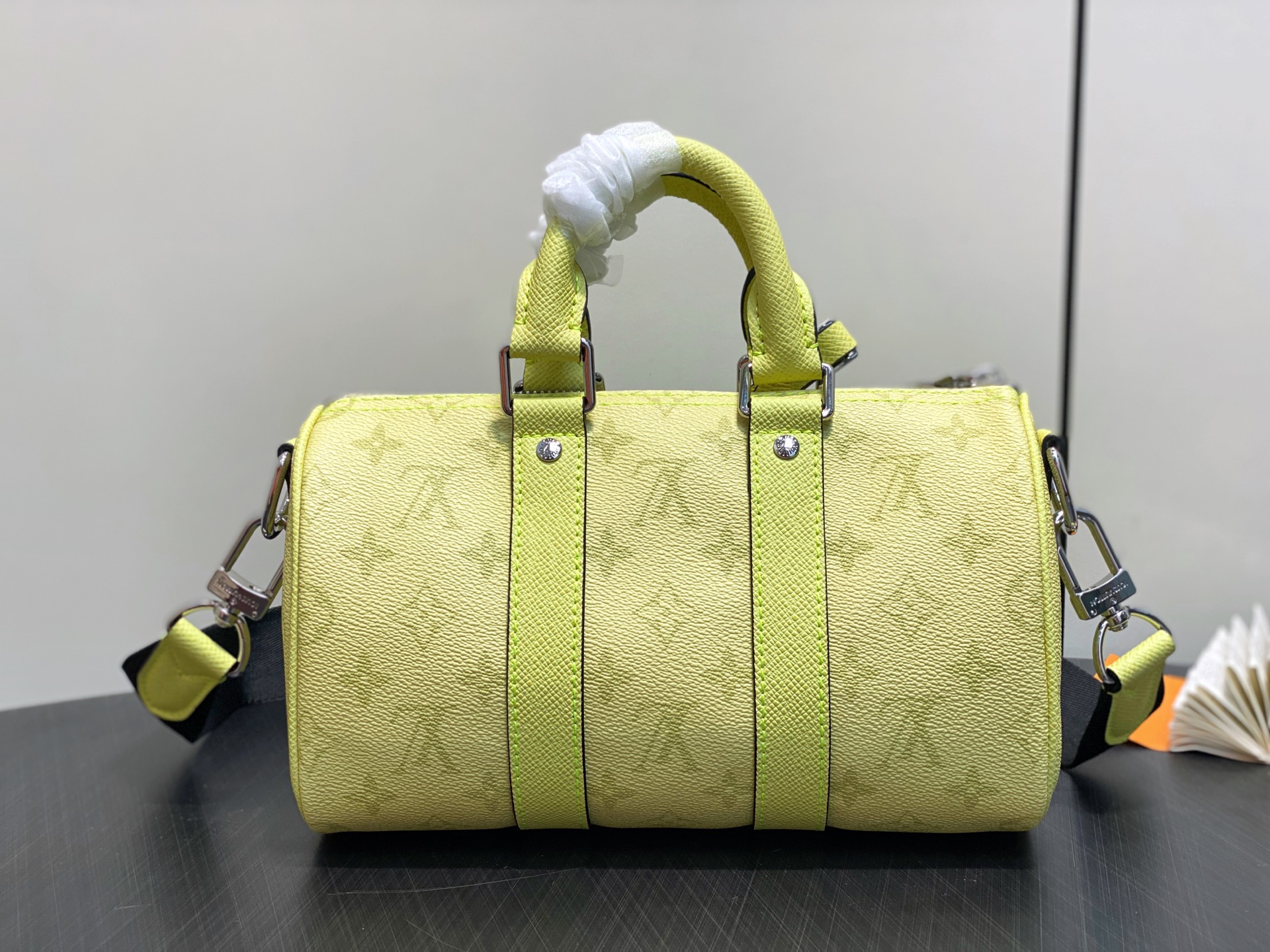 【顶级原单】N14078浅黄色 男包枕头包 KEEPALL BANDOULIÈRE 25 手袋 本款 K