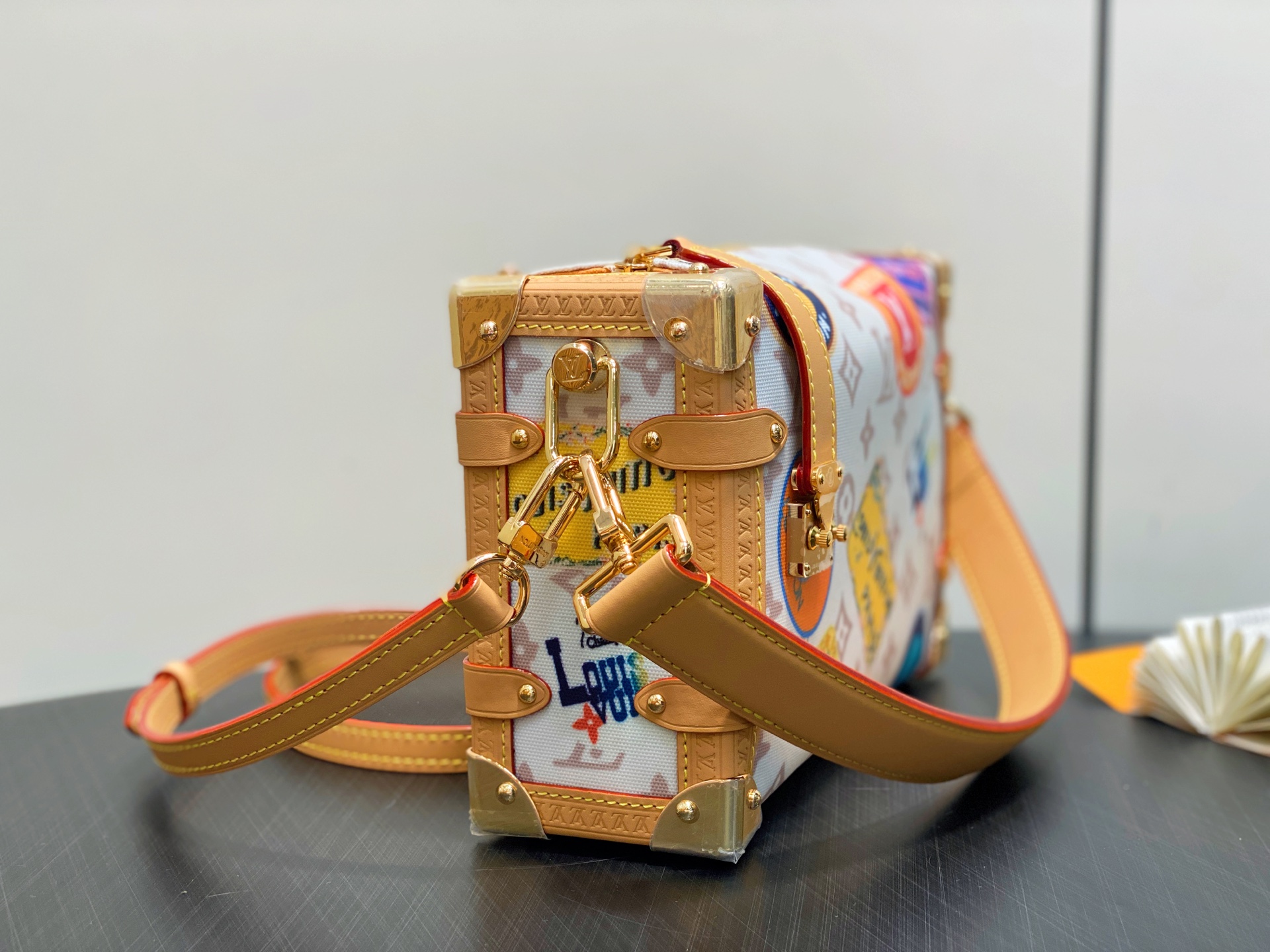 【顶级原单】M14606白花 徽章软盒子 当季新款 SIDE TRUNK 中号手袋 本款 Side Tr