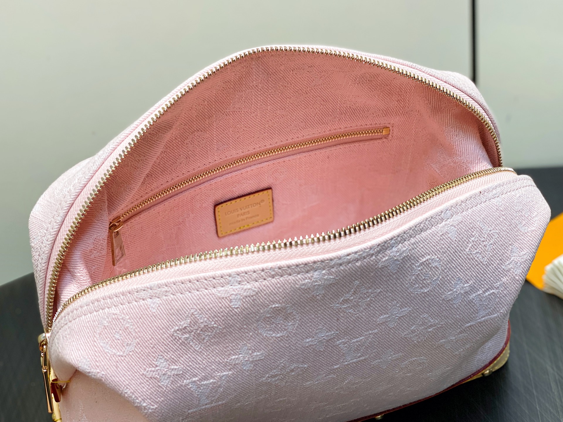  【顶级原单】M13750粉色 丹宁牛仔化妆包 POCHETTE COSMÉTIQUE 大号化妆包 本款