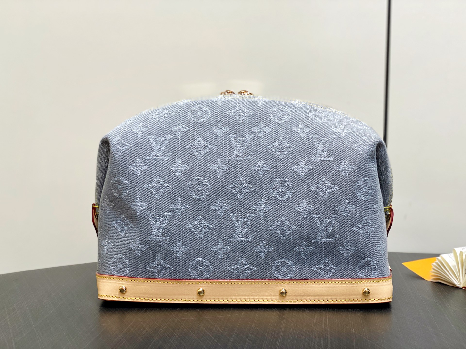  【顶级原单】M13750灰色 丹宁牛仔化妆包 POCHETTE COSMÉTIQUE 大号化妆包 本款