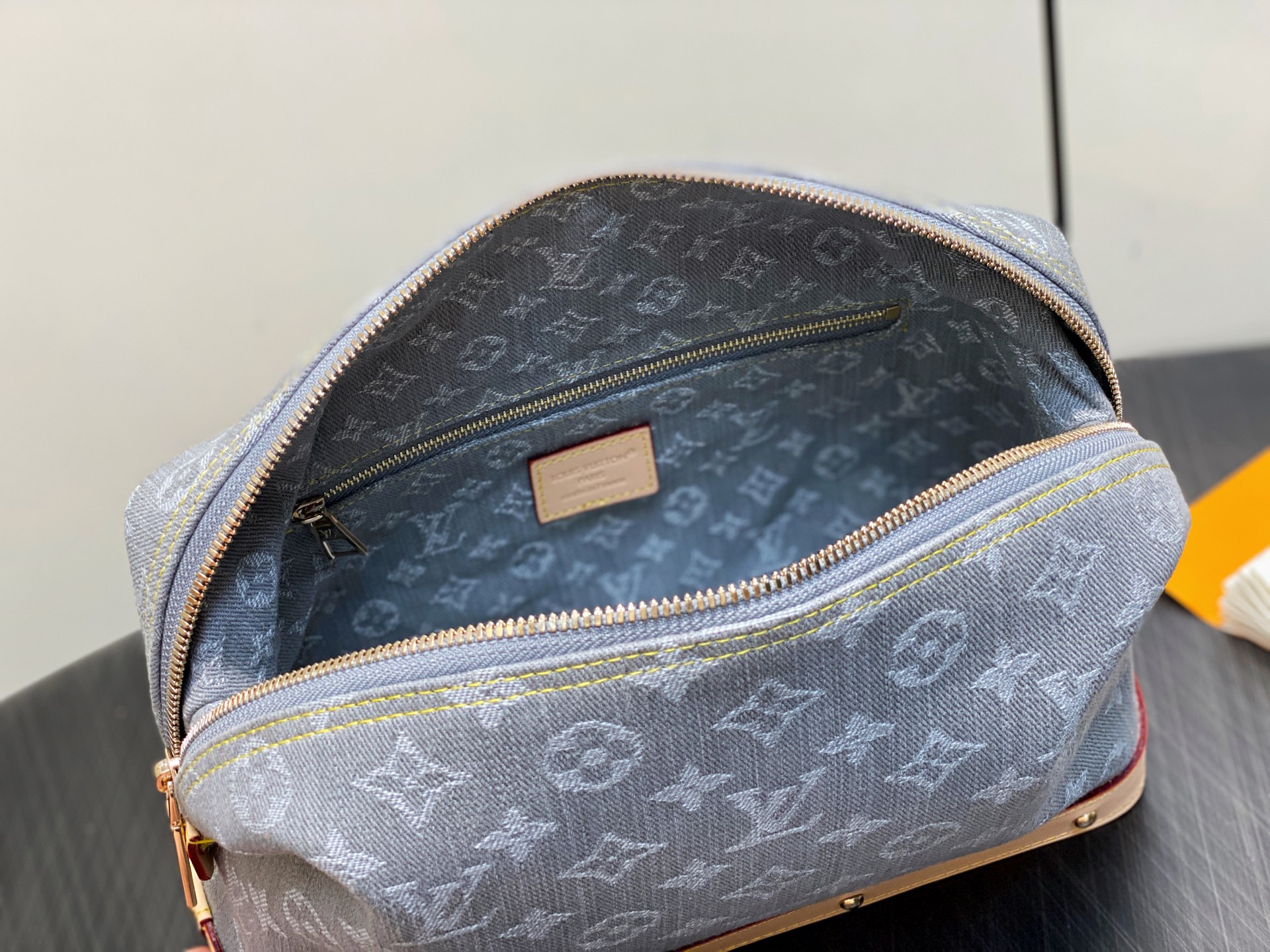  【顶级原单】M13750灰色 丹宁牛仔化妆包 POCHETTE COSMÉTIQUE 大号化妆包 本款