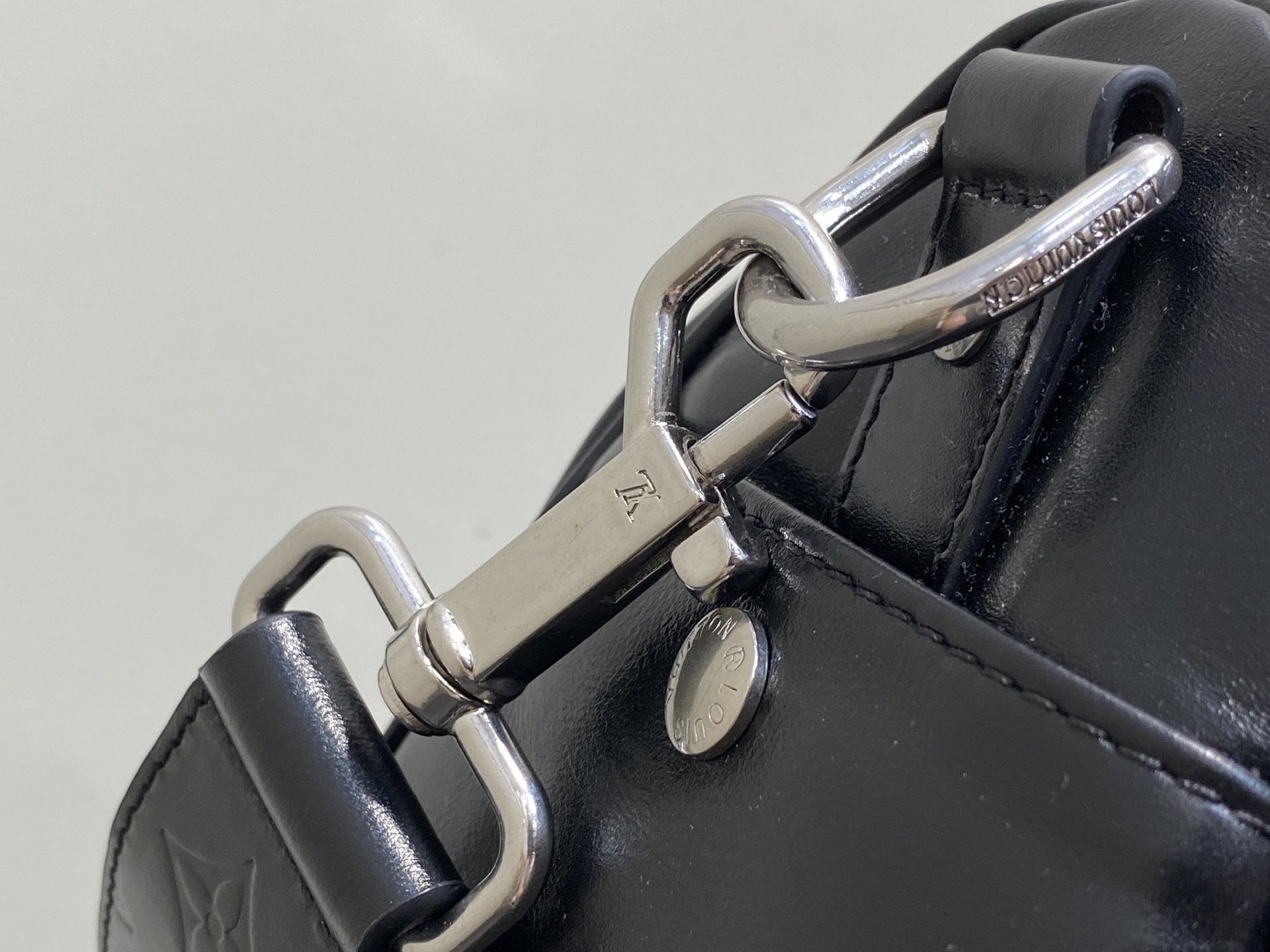 【顶级原单】M13988黑色 全皮男包枕头包 KEEPALL BANDOULIÈRE 25 手袋 本款 