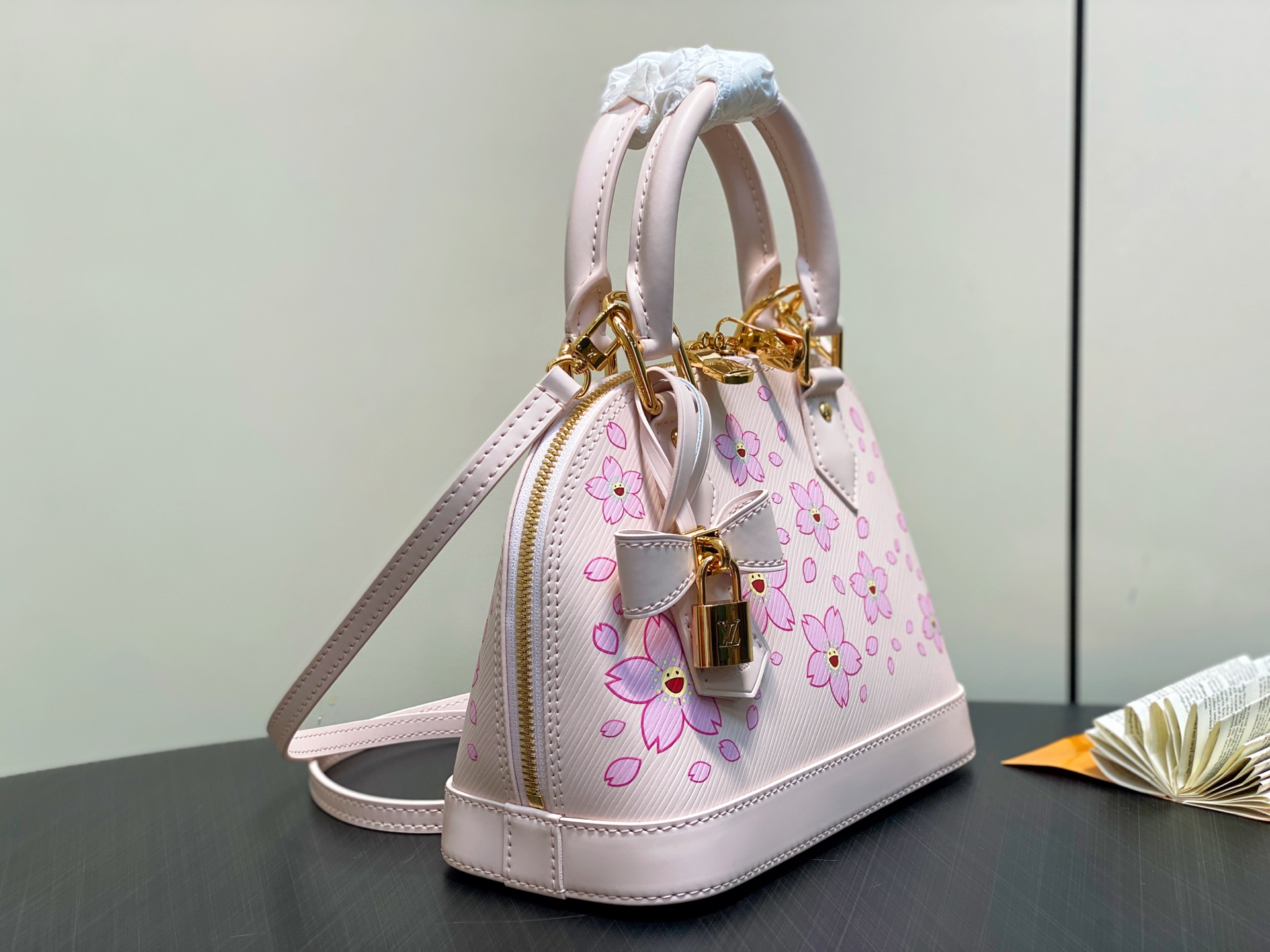 【顶级原单】M13104粉色 樱花水波纹贝壳包 LV × TM alma BB 手袋 日本艺术家 村上隆