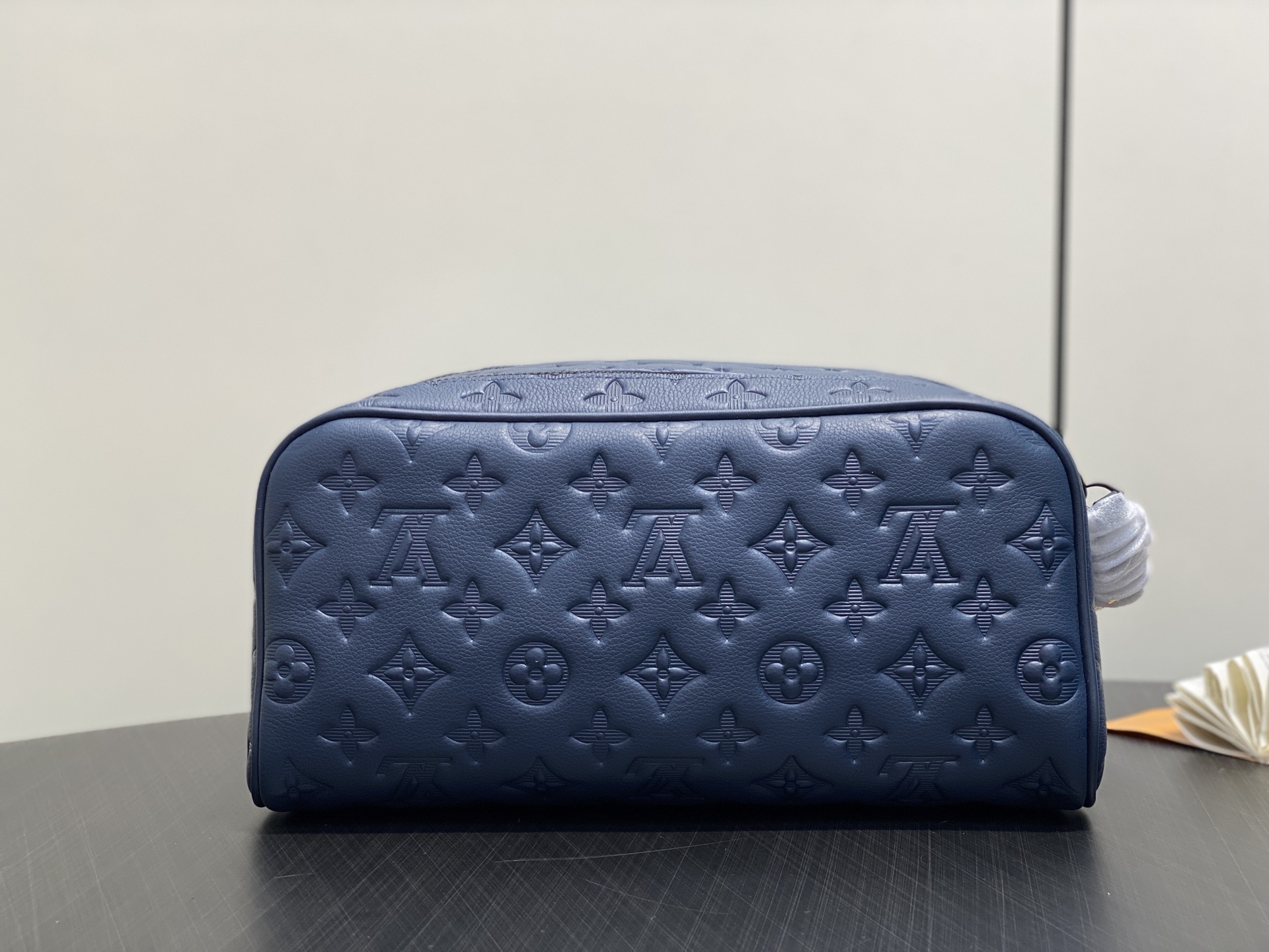 【顶级原单】M14843深蓝 全皮压花洗漱包 Dopp Kit 盥洗袋 M14485灰色 M14885浅
