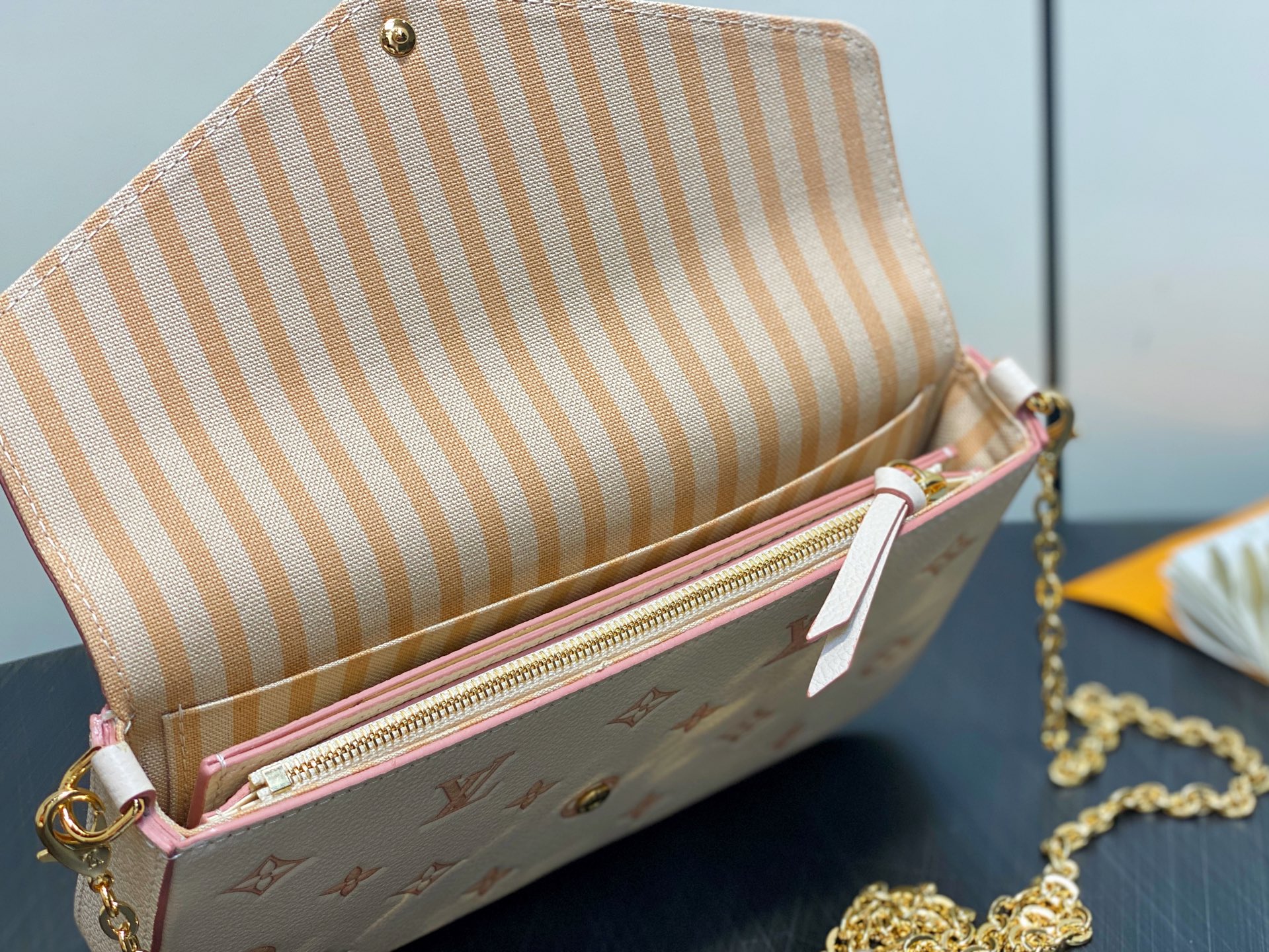 【顶级原单】M15968奶油色 全皮链条包三件套 POCHETTE FELICIE 手袋 优雅小巧，内含