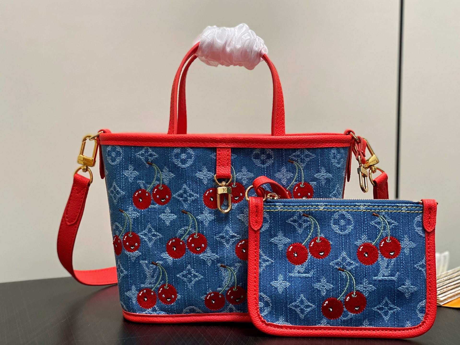 【顶级原单】M14997樱桃红 丹宁牛仔樱桃双面购物袋 本款Neverfull linside Out