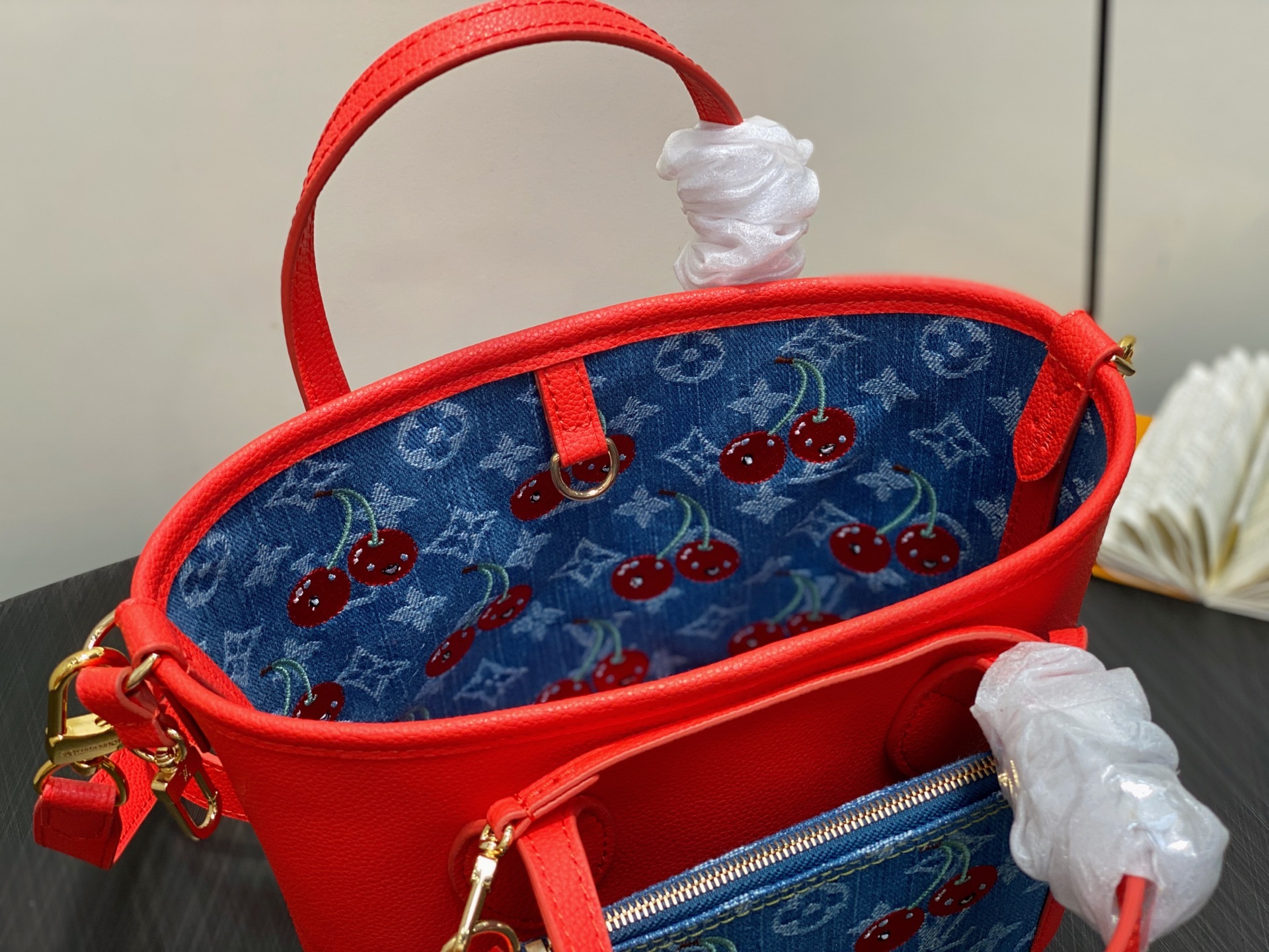 【顶级原单】M14997樱桃红 丹宁牛仔樱桃双面购物袋 本款Neverfull linside Out