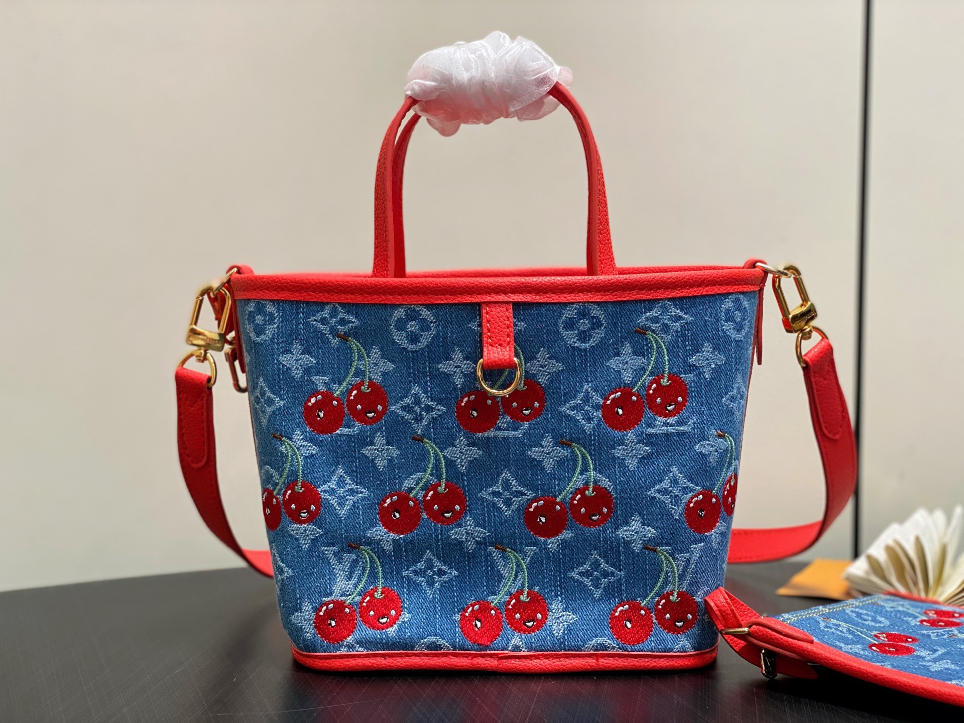 【顶级原单】M14997樱桃红 丹宁牛仔樱桃双面购物袋 本款Neverfull linside Out