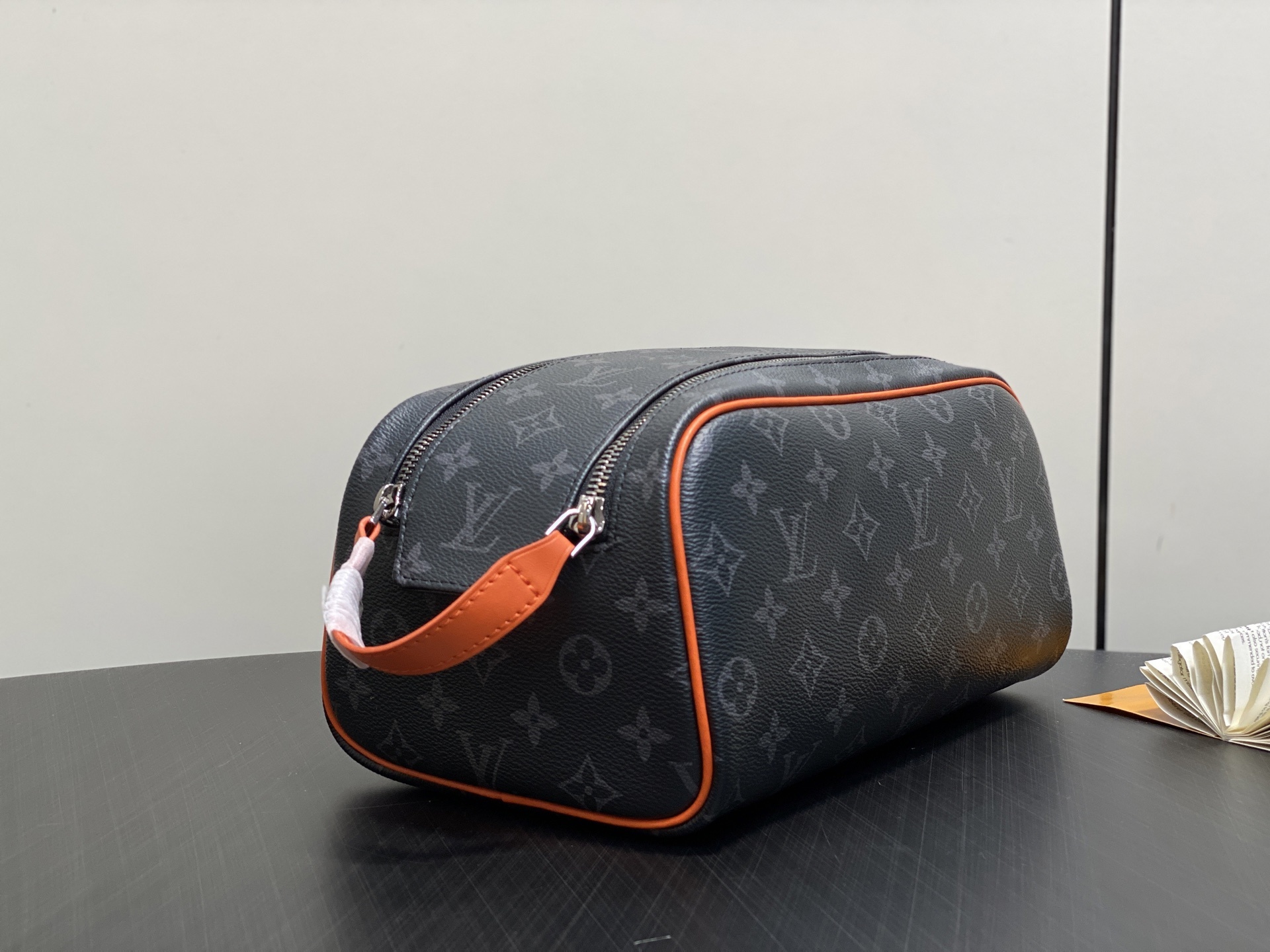 【顶级原单】M15246黑花橙色 洗漱包系列 DOPP KIT 盥洗袋 本款 Dopp Kit 盥洗袋取
