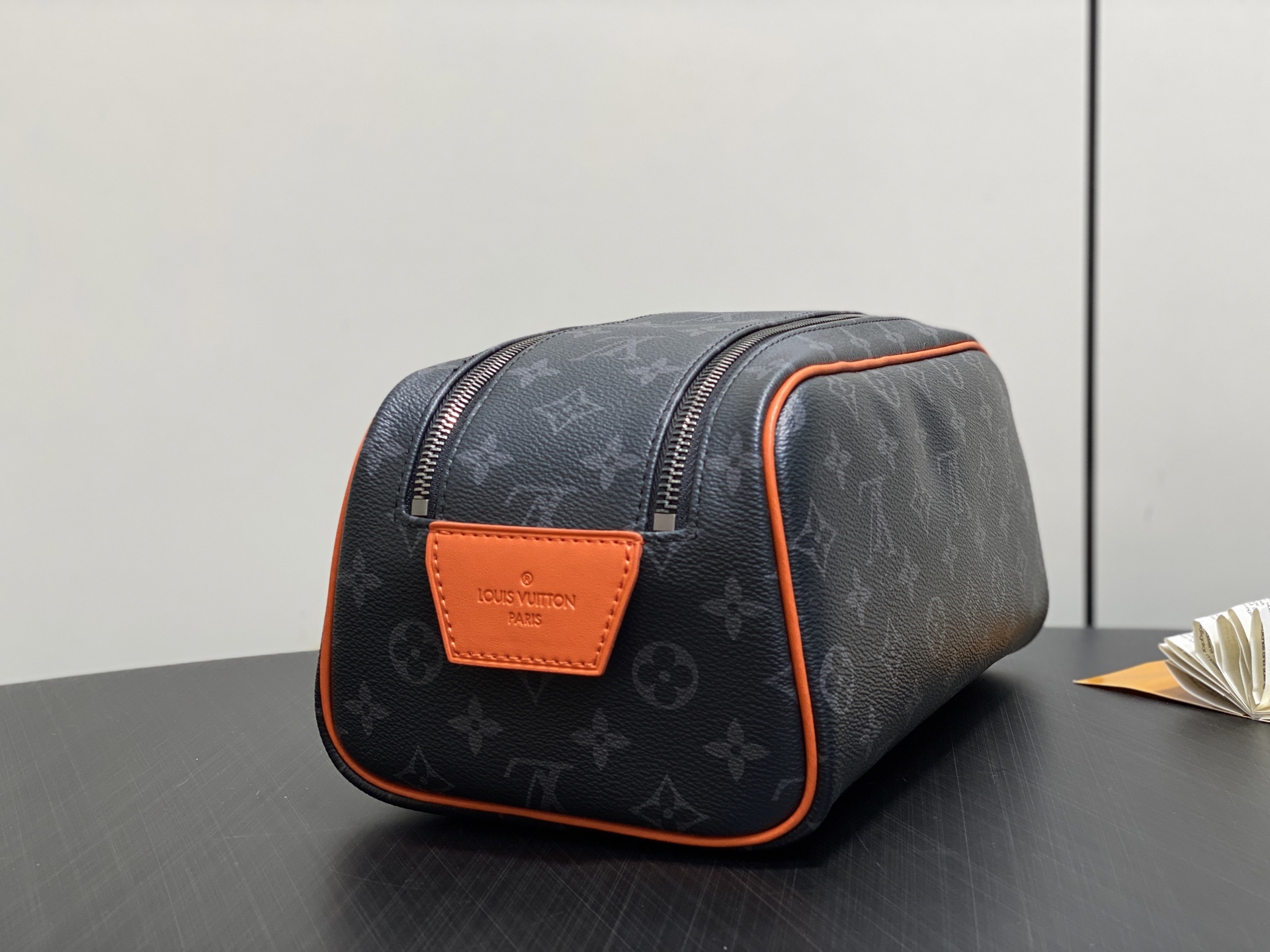 【顶级原单】M15246黑花橙色 洗漱包系列 DOPP KIT 盥洗袋 本款 Dopp Kit 盥洗袋取