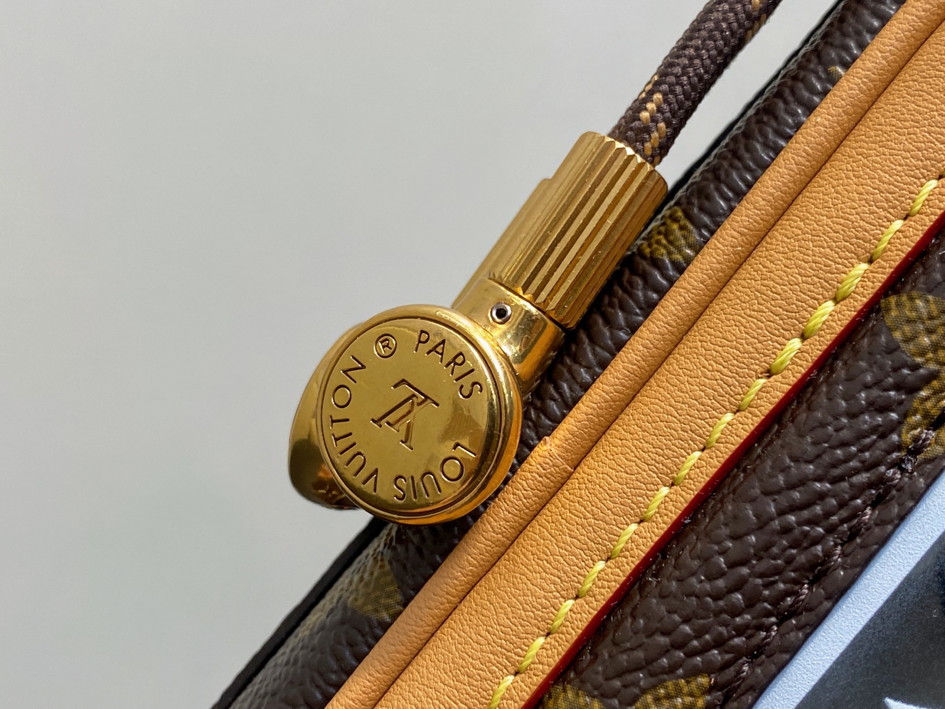 【顶级原单】M14062老花黄皮 复古录音机包 BALADEUR WEARABLE WALLET 手袋