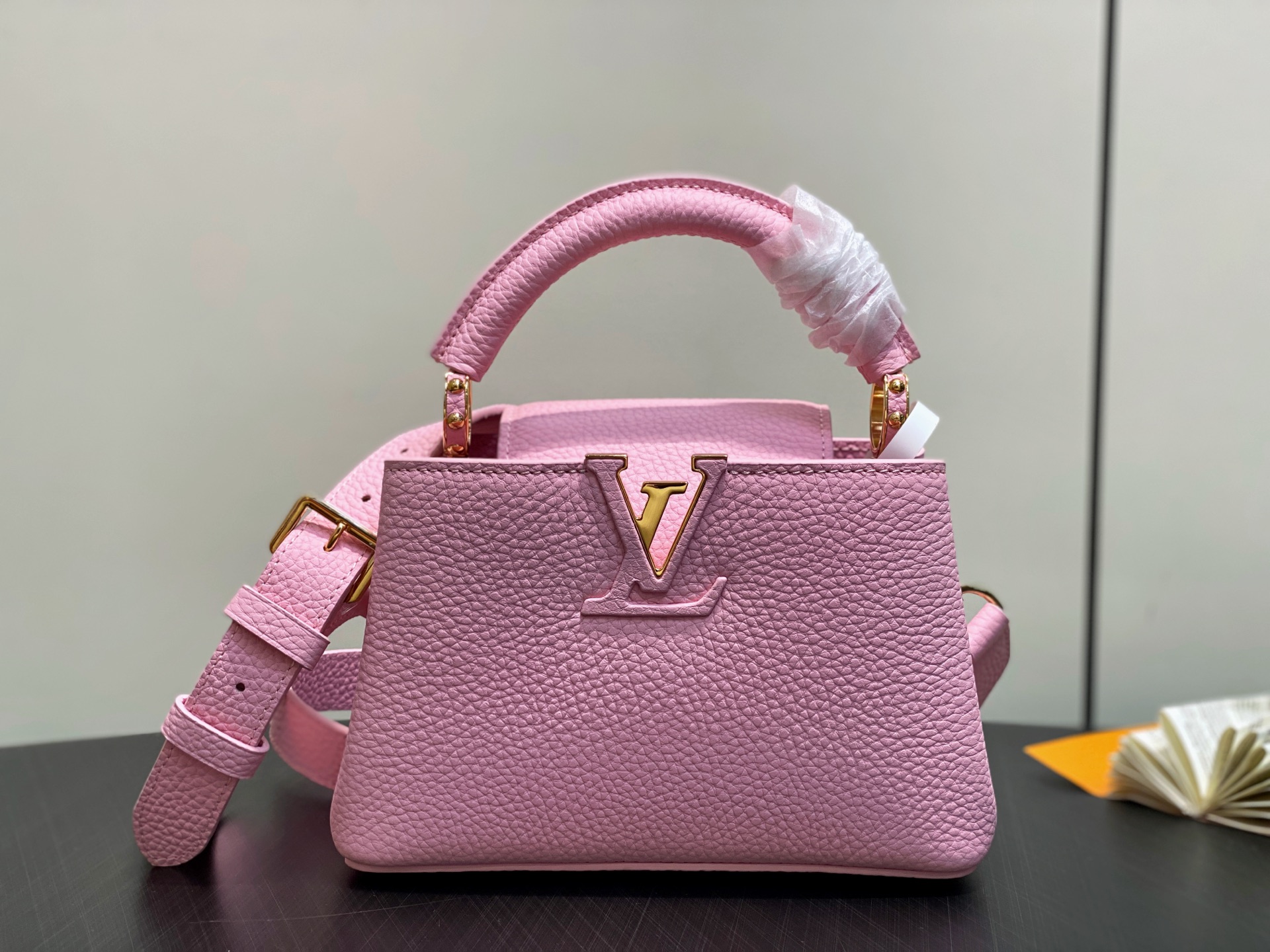 【顶级原单】M24545茉莉粉 全皮cap那英款系列 CAPUCINES 迷你手袋 M24727 Cap